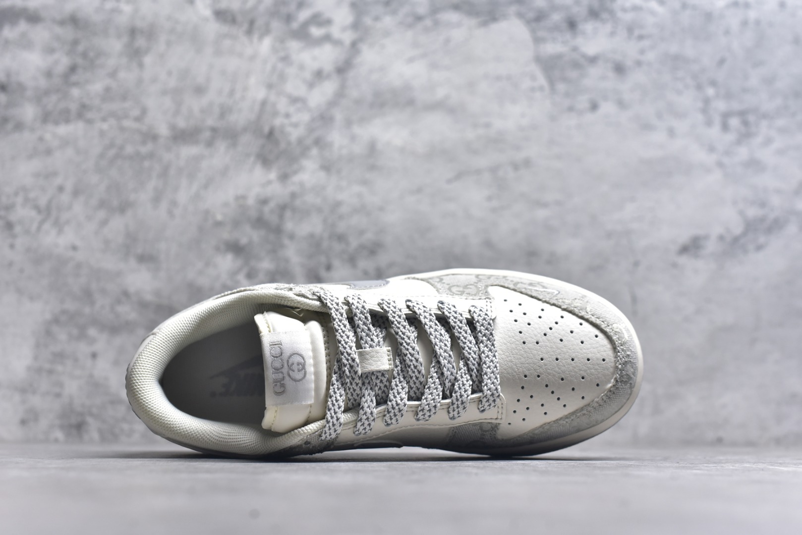 图片[4]-#Nk SB Dunk Low 古驰联名-烟灰灰底 周年高端定制 低帮休闲板鞋 XX2025-802 #定制鞋盒 大厂纯原品质出货 超高清洁度 皮料切割干净无任何毛边 细节完美 尺码：36 36.5 37.5 38 38.5 39 40 40.5 41 42 42.5 43 44 44.5 45 9.E5-选品中心