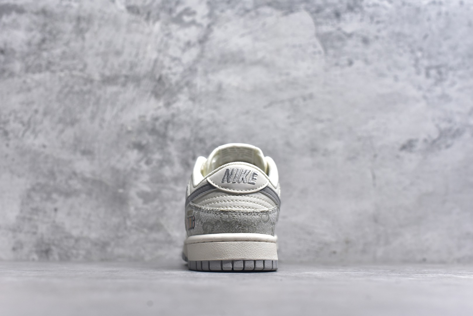 图片[5]-#Nk SB Dunk Low 古驰联名-烟灰灰底 周年高端定制 低帮休闲板鞋 XX2025-802 #定制鞋盒 大厂纯原品质出货 超高清洁度 皮料切割干净无任何毛边 细节完美 尺码：36 36.5 37.5 38 38.5 39 40 40.5 41 42 42.5 43 44 44.5 45 9.E5-选品中心