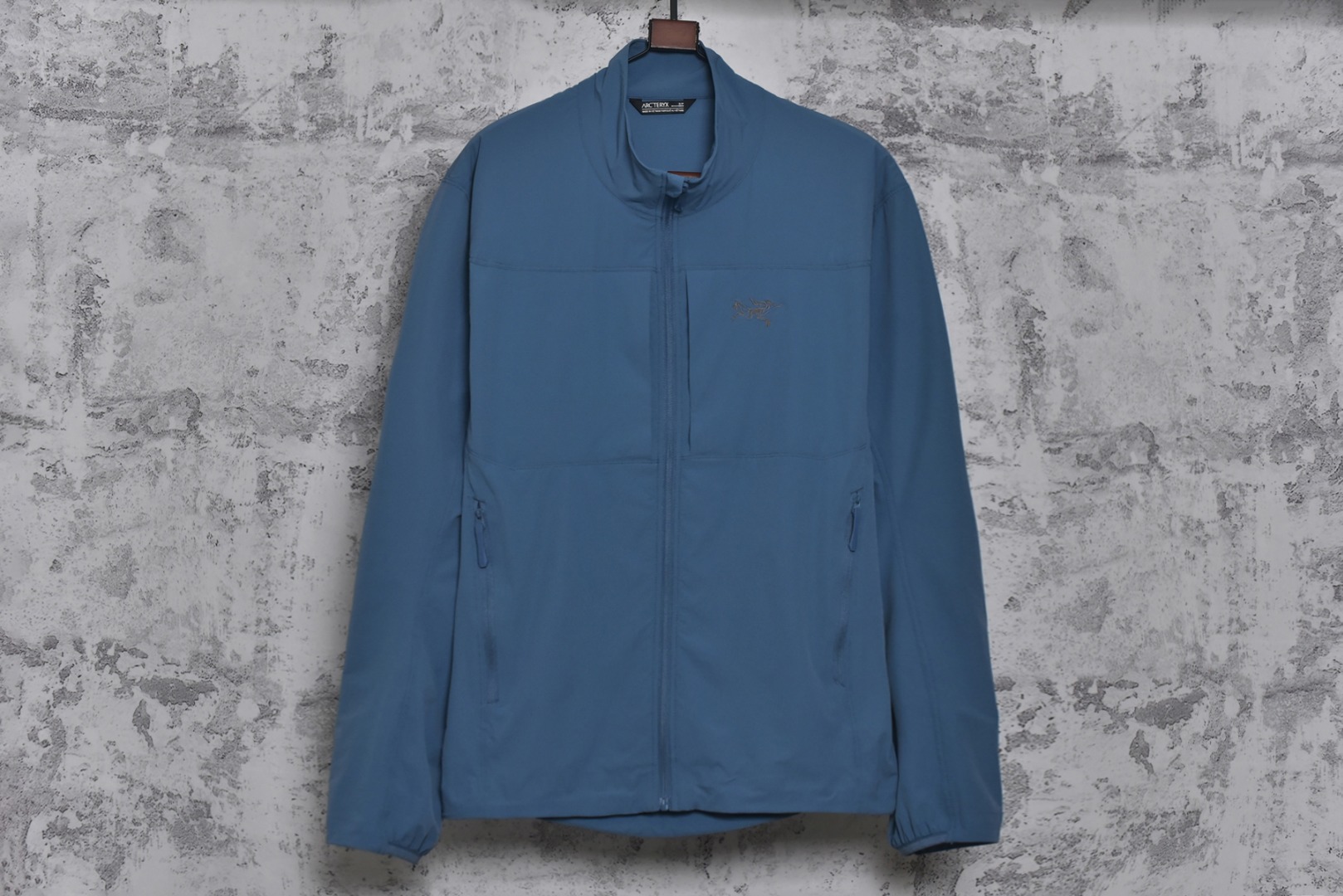 #ARC TERYX始祖鸟Gamma Lightweight轻薄软壳夹克系列❗ 现货供应 全年售后 原厂材料. 面料同步原厂 温馨提示❗（只做高端产品） DF巅峰 踏上巅峰❗ 颜色.黑色.绿色.兰色 尺码：S.M.L.XL.XXL.-选品中心