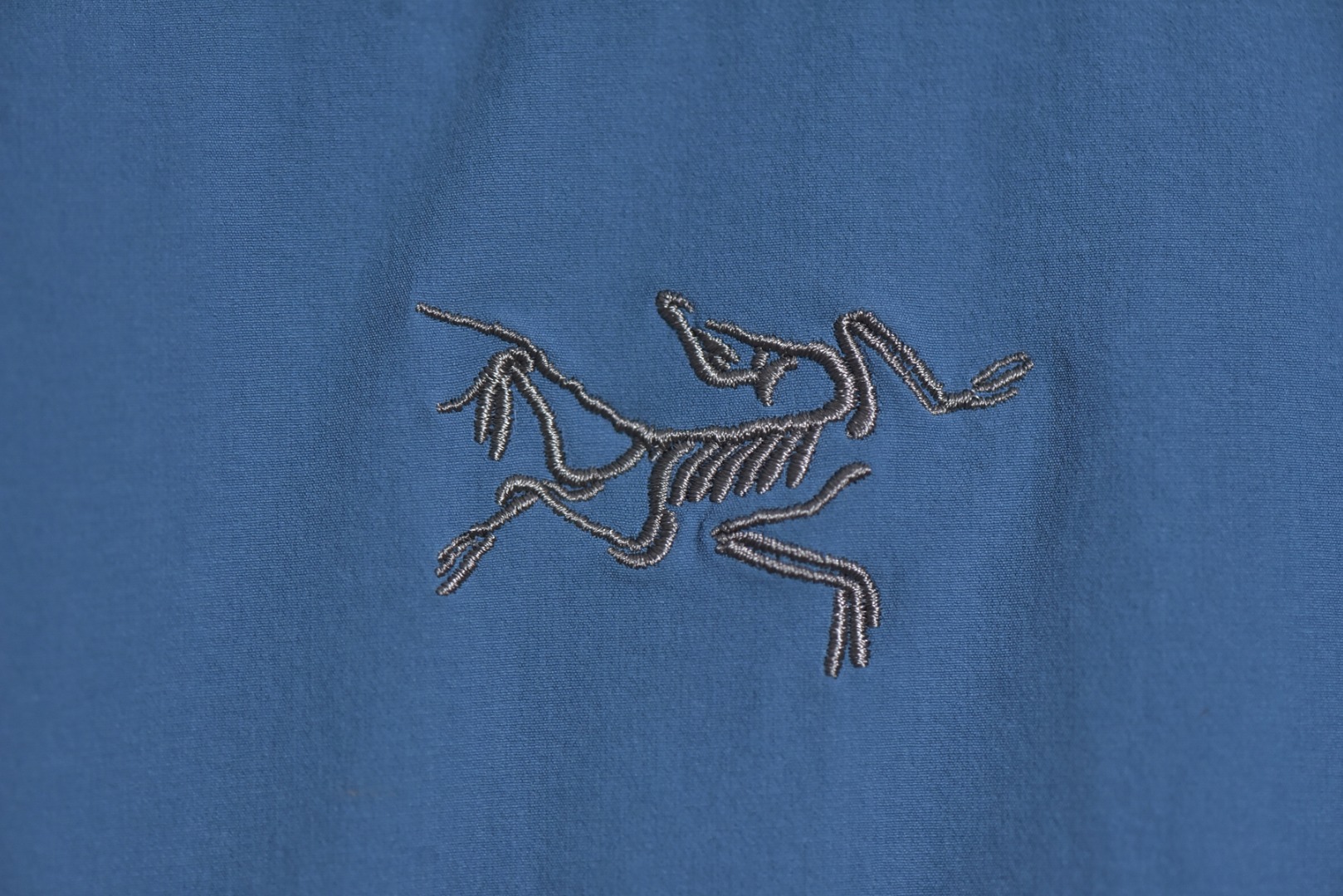 图片[3]-#ARC TERYX始祖鸟Gamma Lightweight轻薄软壳夹克系列❗ 现货供应 全年售后 原厂材料. 面料同步原厂 温馨提示❗（只做高端产品） DF巅峰 踏上巅峰❗ 颜色.黑色.绿色.兰色 尺码：S.M.L.XL.XXL.-选品中心