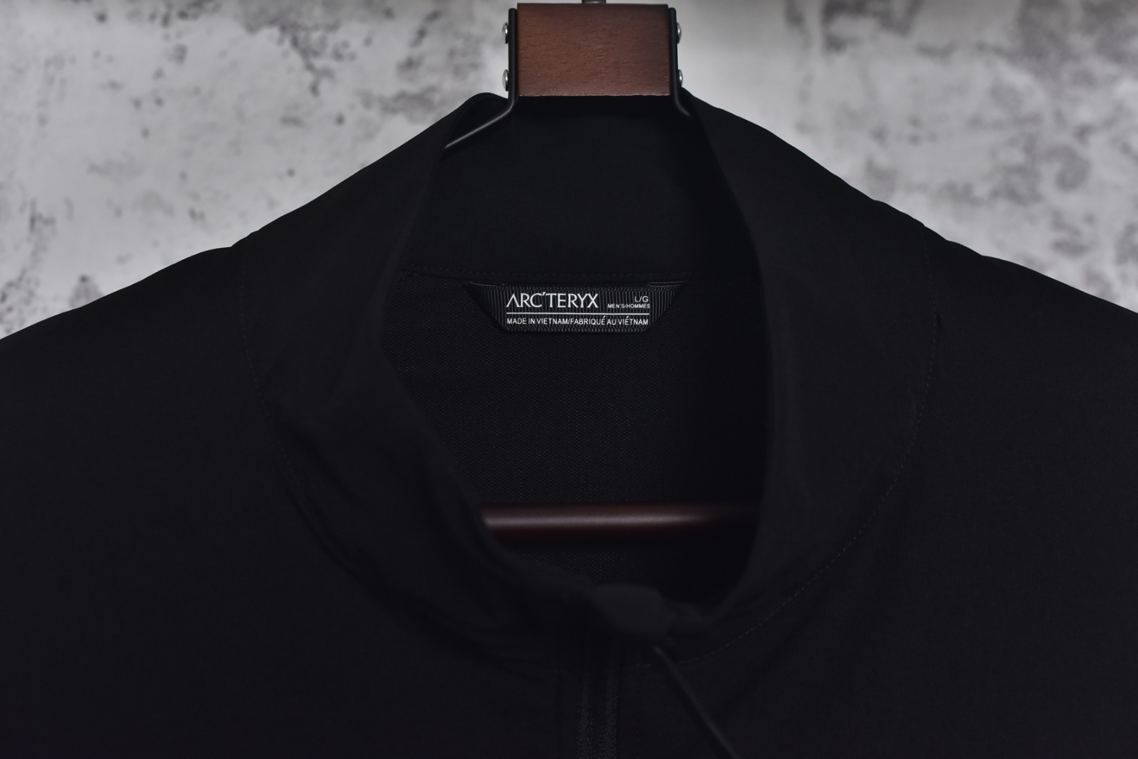 图片[5]-#ARC TERYX始祖鸟Gamma Lightweight轻薄软壳夹克系列❗ 现货供应 全年售后 原厂材料. 面料同步原厂 温馨提示❗（只做高端产品） DF巅峰 踏上巅峰❗ 颜色.黑色.绿色.兰色 尺码：S.M.L.XL.XXL.-选品中心