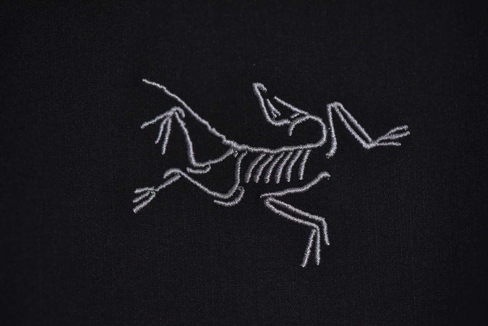 图片[3]-#ARC TERYX始祖鸟Gamma Lightweight轻薄软壳夹克系列❗ 现货供应 全年售后 原厂材料. 面料同步原厂 温馨提示❗（只做高端产品） DF巅峰 踏上巅峰❗ 颜色.黑色.绿色.兰色 尺码：S.M.L.XL.XXL.-选品中心