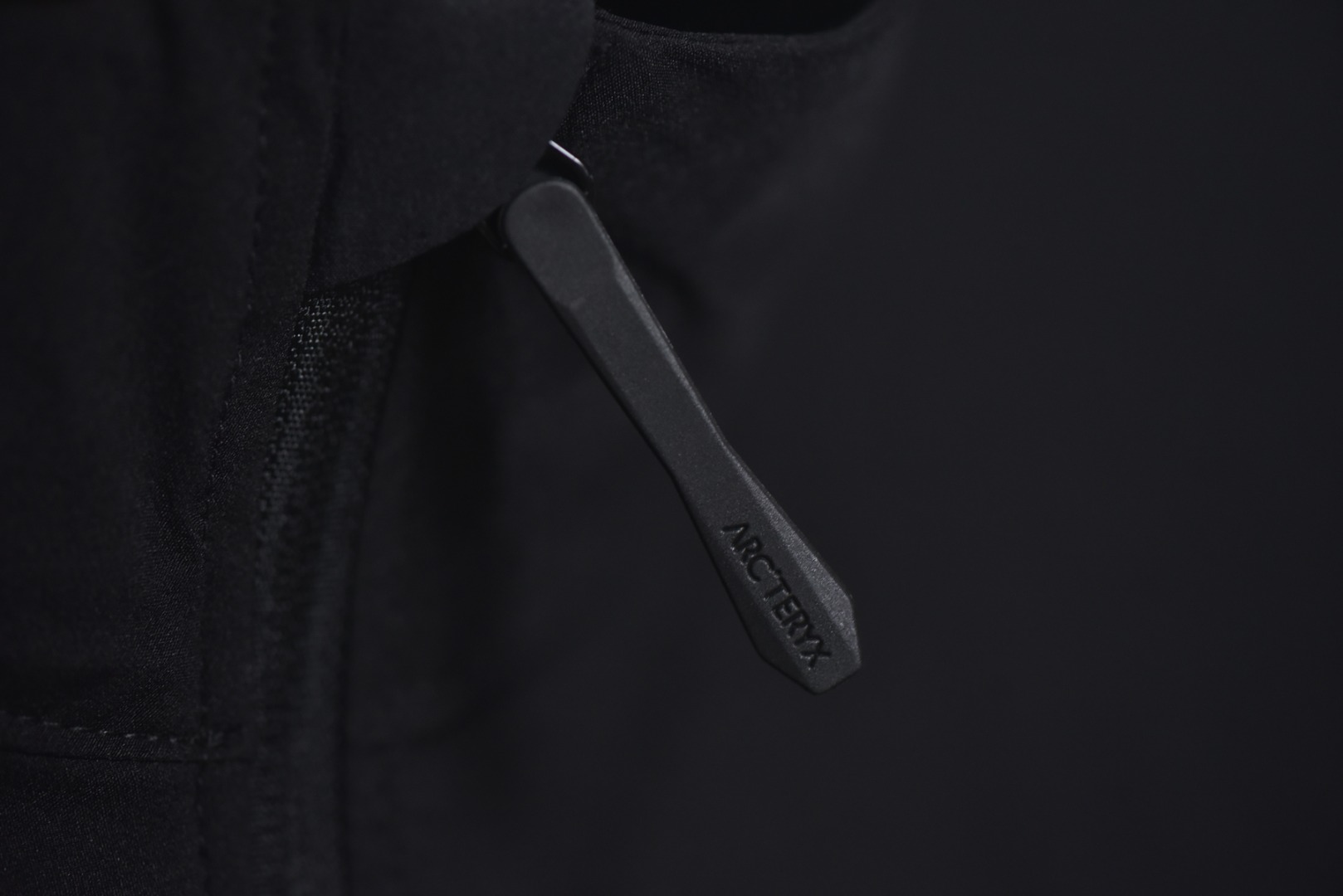 图片[4]-#ARC TERYX始祖鸟Gamma Lightweight轻薄软壳夹克系列❗ 现货供应 全年售后 原厂材料. 面料同步原厂 温馨提示❗（只做高端产品） DF巅峰 踏上巅峰❗ 颜色.黑色.绿色.兰色 尺码：S.M.L.XL.XXL.-选品中心