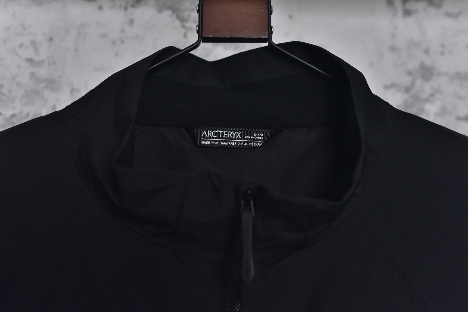 图片[5]-#ARC TERYX始祖鸟Kadin SS立领夹克系列❗ 现货供应 全年售后 原厂材料. 面料同步原厂 温馨提示❗（只做高端产品） DF巅峰 踏上巅峰❗ 颜色.黑色.灰白色 尺码：S.M.L.XL.XXL.-选品中心