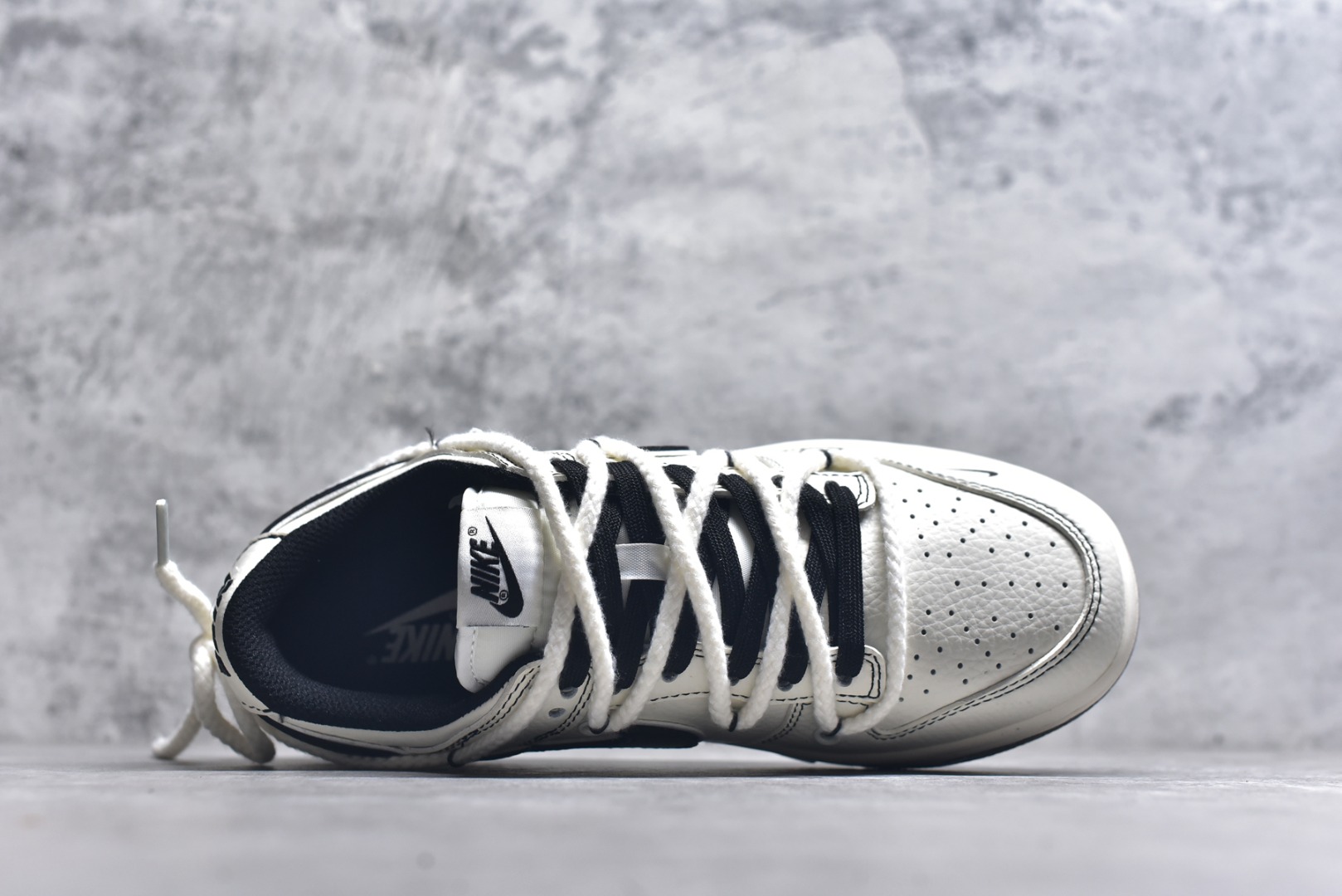 图片[4]-#Nk SB Dunk Low Supreme联名-米黑小标抽绳 周年高端定制 低帮休闲板鞋 XX2025-566 #定制鞋盒 大厂纯原品质出货 超高清洁度 皮料切割干净无任何毛边 细节完美 尺码：36 36.5 37.5 38 38.5 39 40 40.5 41 42 42.5 43 44 44.5 45 9.E5-选品中心