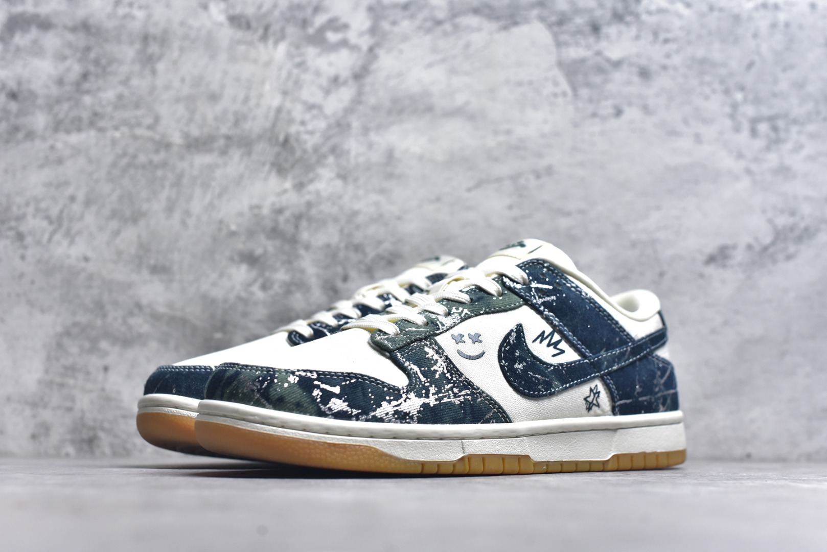 图片[2]-#Nike SB Dunk Low 军绿织布 高端定制 低帮休闲板鞋 SC0601-464 #定制鞋盒 大厂纯原品质出货 超高清洁度 皮料切割干净无任何毛边 细节完美 尺码：36 36.5 37.5 38 38.5 39 40 40.5 41 42 42.5 43 44 44.5 45 9.E5-选品中心