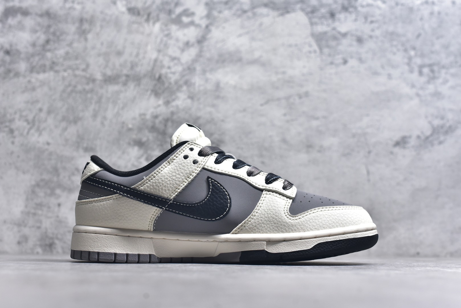 图片[3]-#Nike SB Dunk Low 石头岛联名 米灰黑拼接 周年高端定制 低帮休闲板鞋 JP1628-041 #定制鞋盒 大厂纯原品质出货 超高清洁度 皮料切割干净无任何毛边 细节完美 尺码：36 36.5 37.5 38 38.5 39 40 40.5 41 42 42.5 43 44 44.5 45 9.E5-选品中心