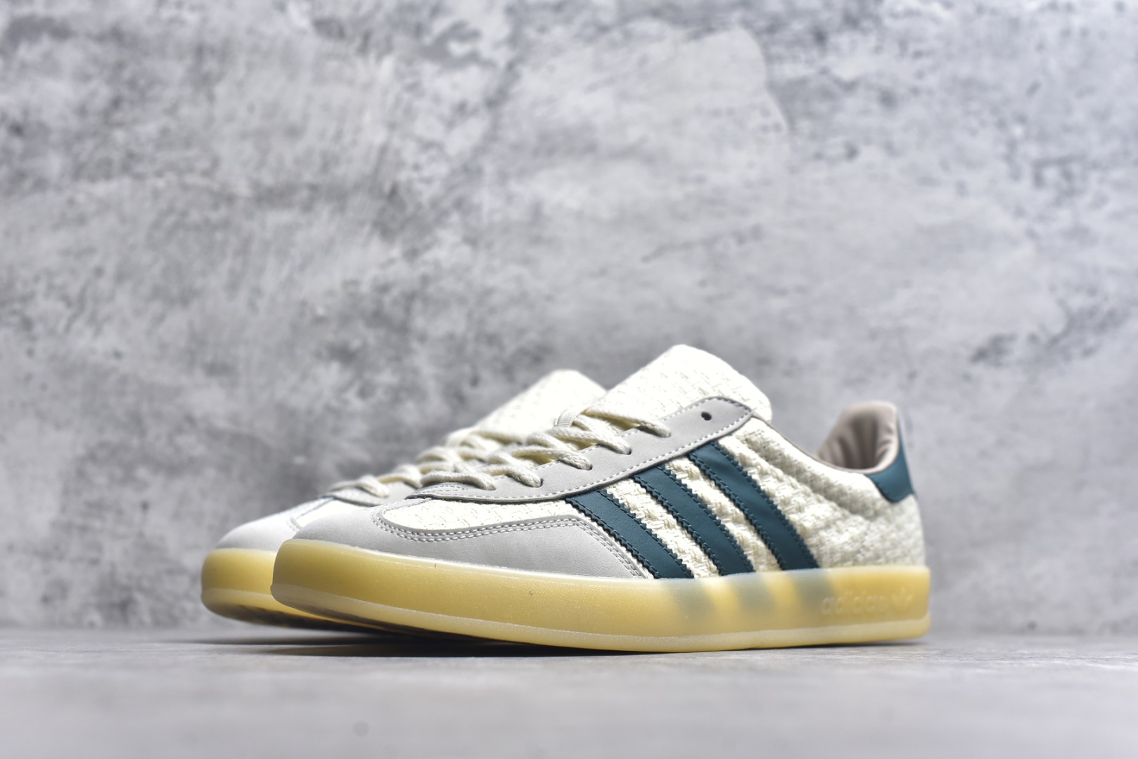 图片[2]-#Adidas Originals Gazelle Indoor JR3837 三叶草复古休闲防滑耐磨低帮板鞋 尺码：35 36 36.5 37 38 38.5 39 40 40.5 41 42 42.5 43 44 44.5 45-选品中心