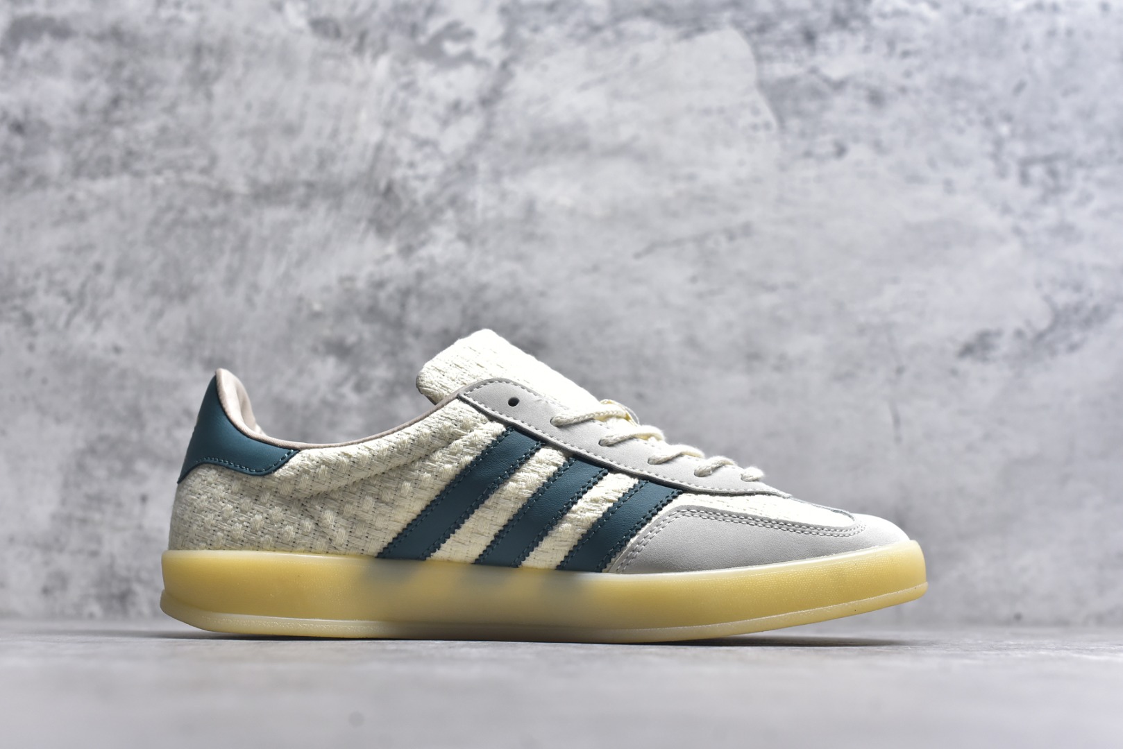 图片[3]-#Adidas Originals Gazelle Indoor JR3837 三叶草复古休闲防滑耐磨低帮板鞋 尺码：35 36 36.5 37 38 38.5 39 40 40.5 41 42 42.5 43 44 44.5 45-选品中心