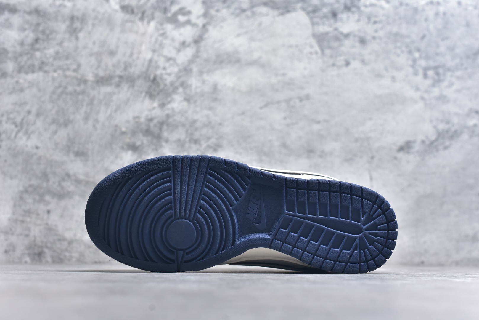 图片[6]-#Nk SB Dunk Low 北面联名-深蓝猪八 周年高端定制 低帮休闲板鞋 XX2025-325 #定制鞋盒 大厂纯原品质出货 超高清洁度 皮料切割干净无任何毛边 细节完美 尺码：36 36.5 37.5 38 38.5 39 40 40.5 41 42 42.5 43 44 44.5 45 9.E5-选品中心