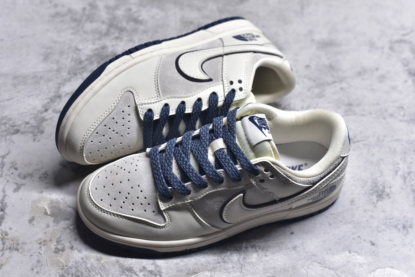 图片[7]-#Nk SB Dunk Low 北面联名-深蓝猪八 周年高端定制 低帮休闲板鞋 XX2025-325 #定制鞋盒 大厂纯原品质出货 超高清洁度 皮料切割干净无任何毛边 细节完美 尺码：36 36.5 37.5 38 38.5 39 40 40.5 41 42 42.5 43 44 44.5 45 9.E5-选品中心