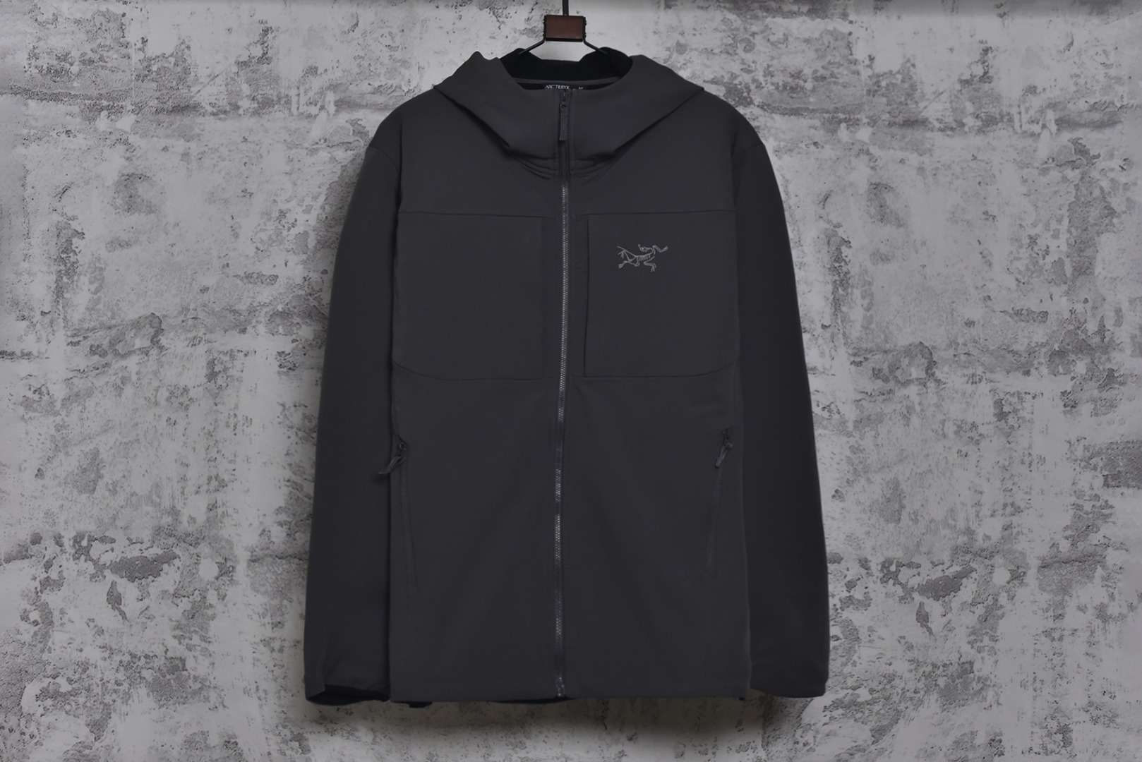 # TERYX始祖鸟GAMMA-Mx软壳系列❗ 现货供应 全年售后 原厂材料. 面料同步原厂 温馨提示❗（只做高端产品） DF巅峰 踏上巅峰❗ 颜色：黑色.淡蓝.浅灰.灰白.藏青.沿石绿. 尺码：XS S Ｍ L XL XXL-选品中心