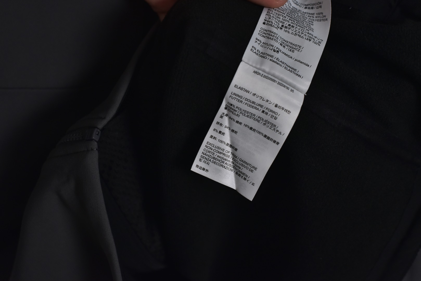 图片[8]-# TERYX始祖鸟GAMMA-Mx软壳系列❗ 现货供应 全年售后 原厂材料. 面料同步原厂 温馨提示❗（只做高端产品） DF巅峰 踏上巅峰❗ 颜色：黑色.淡蓝.浅灰.灰白.藏青.沿石绿. 尺码：XS S Ｍ L XL XXL-选品中心