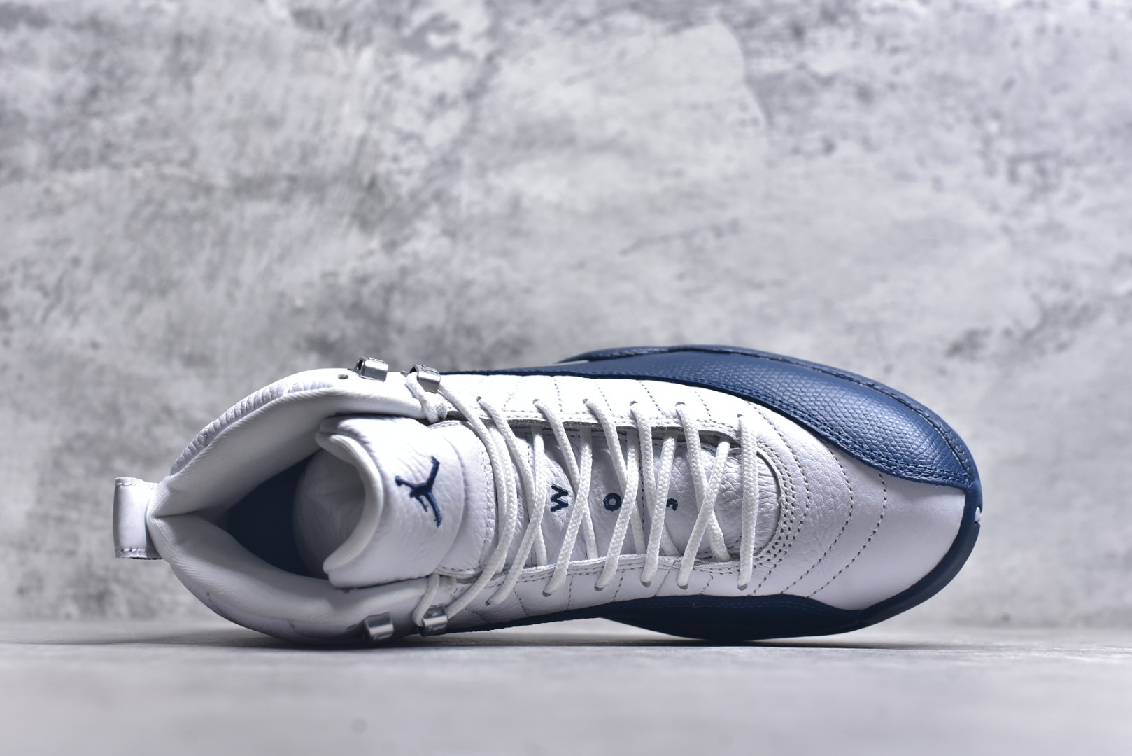 图片[4]-#Air Jordan AJ12 Retro 法国蓝 货号：CT8013-114 外贸特供批次 原楦原档案数据开模打造 原汁原味12代鞋型 进口原厂皮料 原厂碳板 原装材料 原厂定制金属扣 原厂电绣 支持与公司货全方位对比 只服务于5%懂鞋的高端客户 发国外可支持各种retail商店充正寄售 尺码：40 40.5 41 42 42.5 43 44 44.5 45 45.5 46 47.5 48.5-选品中心