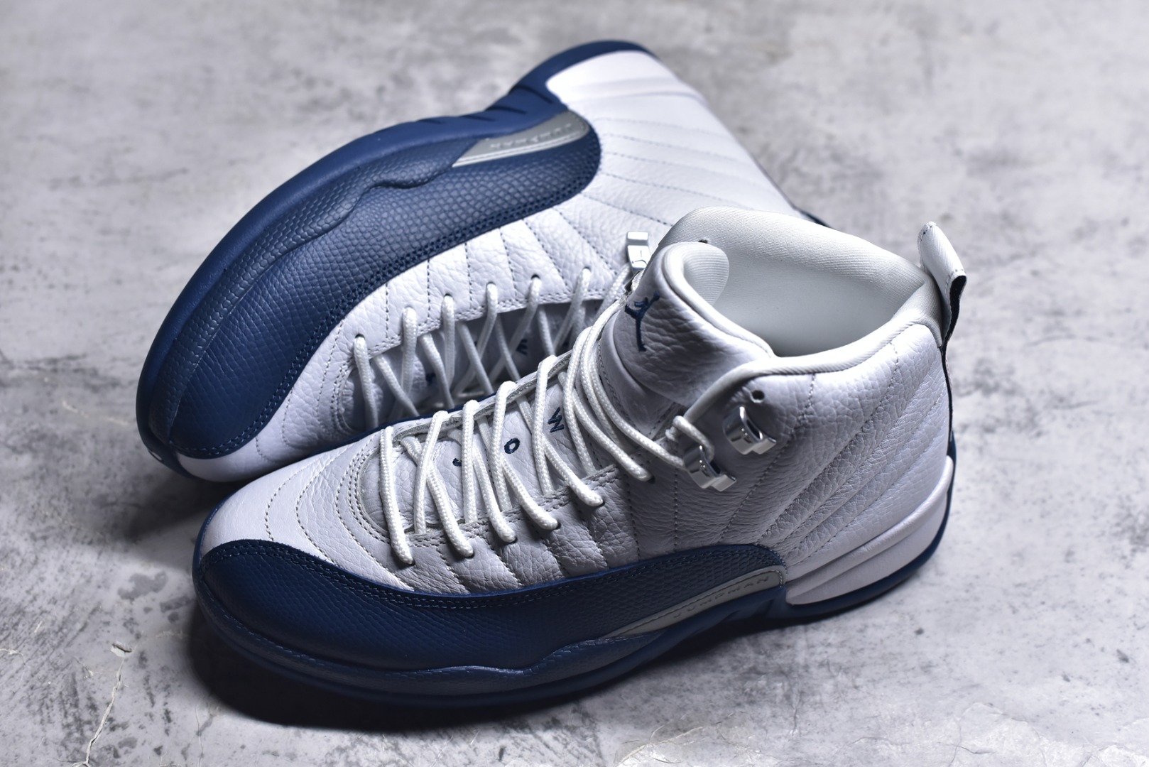 图片[7]-#Air Jordan AJ12 Retro 法国蓝 货号：CT8013-114 外贸特供批次 原楦原档案数据开模打造 原汁原味12代鞋型 进口原厂皮料 原厂碳板 原装材料 原厂定制金属扣 原厂电绣 支持与公司货全方位对比 只服务于5%懂鞋的高端客户 发国外可支持各种retail商店充正寄售 尺码：40 40.5 41 42 42.5 43 44 44.5 45 45.5 46 47.5 48.5-选品中心