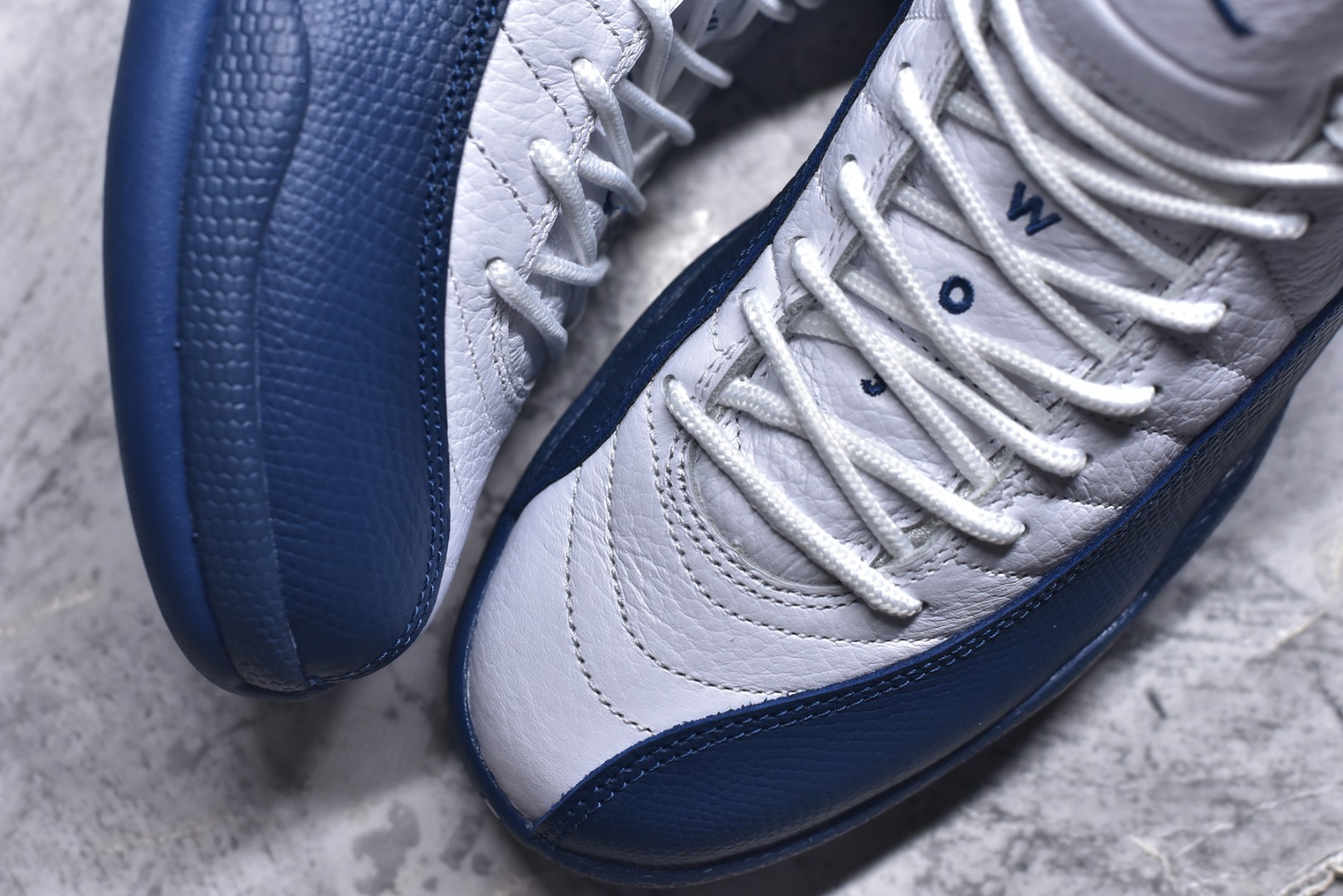 图片[8]-#Air Jordan AJ12 Retro 法国蓝 货号：CT8013-114 外贸特供批次 原楦原档案数据开模打造 原汁原味12代鞋型 进口原厂皮料 原厂碳板 原装材料 原厂定制金属扣 原厂电绣 支持与公司货全方位对比 只服务于5%懂鞋的高端客户 发国外可支持各种retail商店充正寄售 尺码：40 40.5 41 42 42.5 43 44 44.5 45 45.5 46 47.5 48.5-选品中心