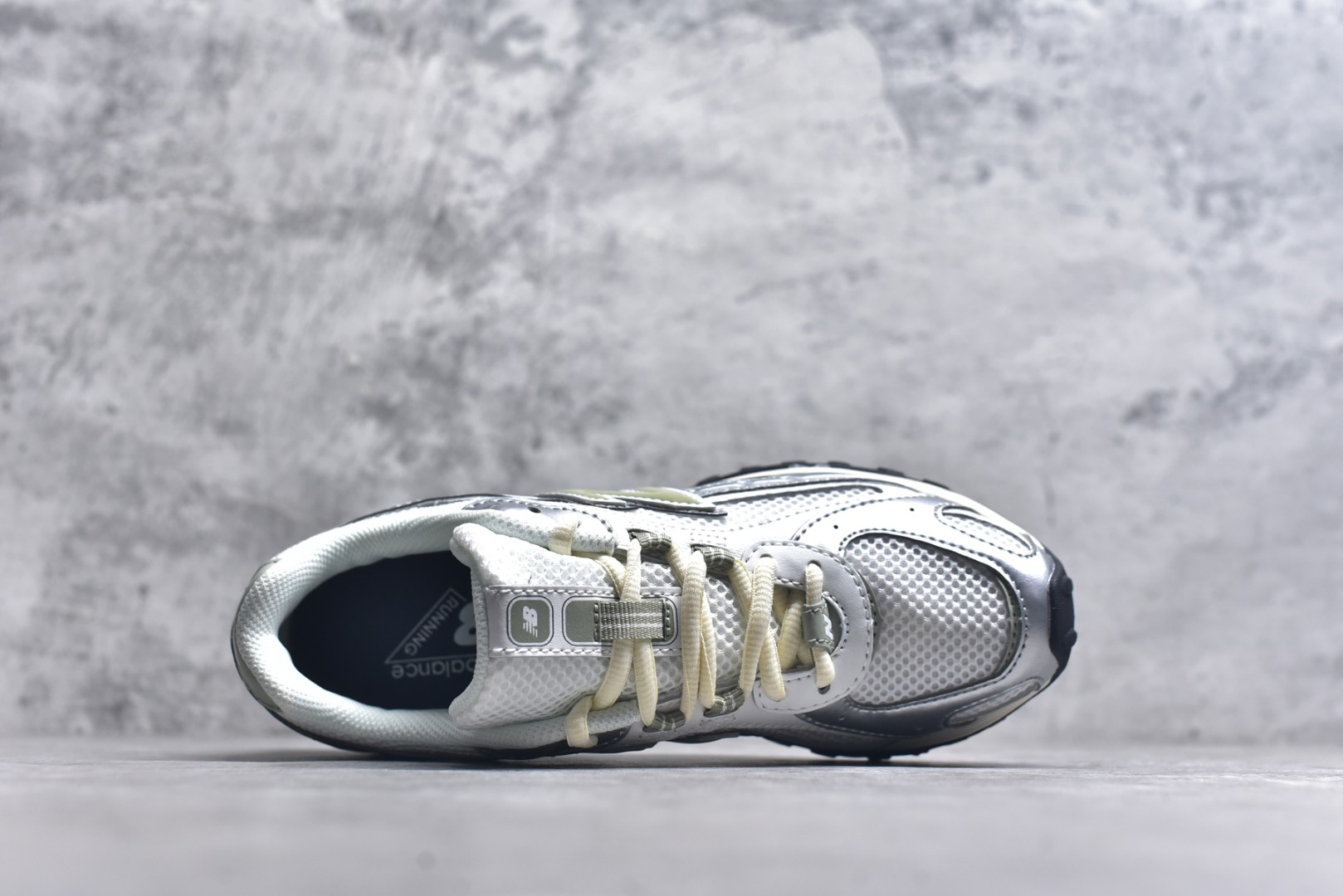 图片[4]-#New Balance 204系列复古透气休闲运动慢跑鞋 U204LSWB 尺码：36 37 37.5 38 38.5 39 40 40.5 41 42 42.5 43 44 44.5 9.D4-选品中心