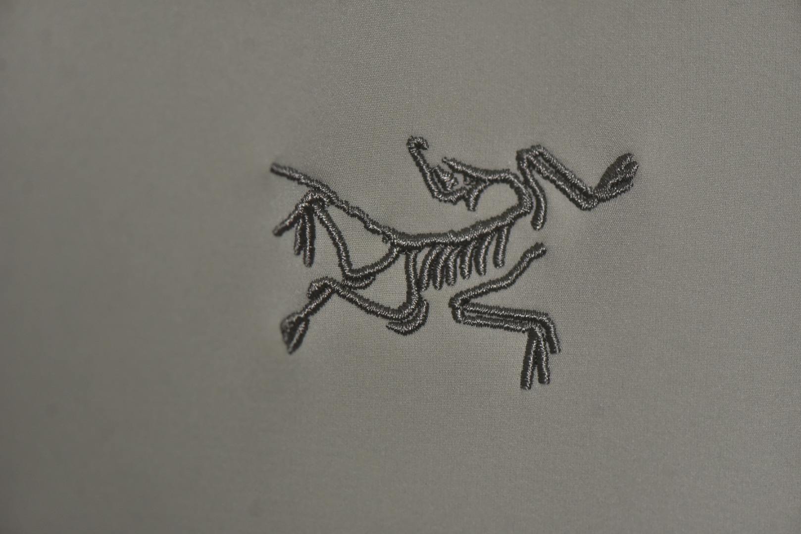 图片[3]-#ARC TERYX始祖鸟GAMMA-Mx软壳系列❗ 现货供应 全年售后 原厂材料. 面料同步原厂 温馨提示❗（只做高端产品） DF巅峰 踏上巅峰❗ 颜色：黑色.淡蓝.浅灰.灰白.藏青.沿石绿. 尺码：XS S Ｍ L XL XXL-选品中心