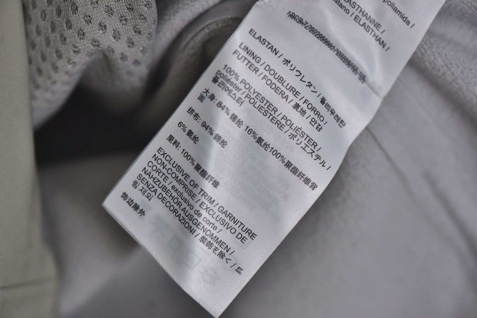 图片[7]-#ARC TERYX始祖鸟GAMMA-Mx软壳系列❗ 现货供应 全年售后 原厂材料. 面料同步原厂 温馨提示❗（只做高端产品） DF巅峰 踏上巅峰❗ 颜色：黑色.淡蓝.浅灰.灰白.藏青.沿石绿. 尺码：XS S Ｍ L XL XXL-选品中心