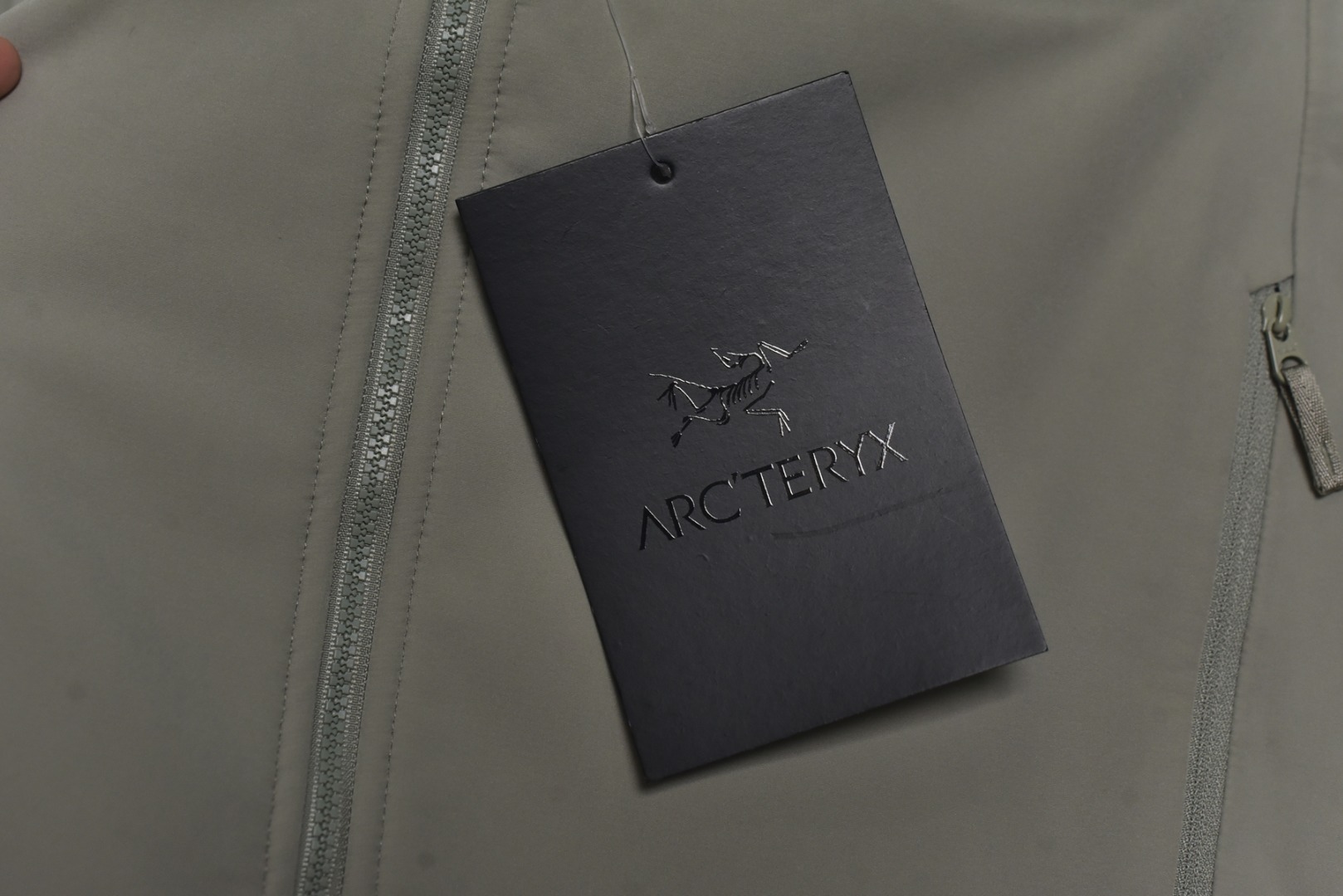 图片[8]-#ARC TERYX始祖鸟GAMMA-Mx软壳系列❗ 现货供应 全年售后 原厂材料. 面料同步原厂 温馨提示❗（只做高端产品） DF巅峰 踏上巅峰❗ 颜色：黑色.淡蓝.浅灰.灰白.藏青.沿石绿. 尺码：XS S Ｍ L XL XXL-选品中心