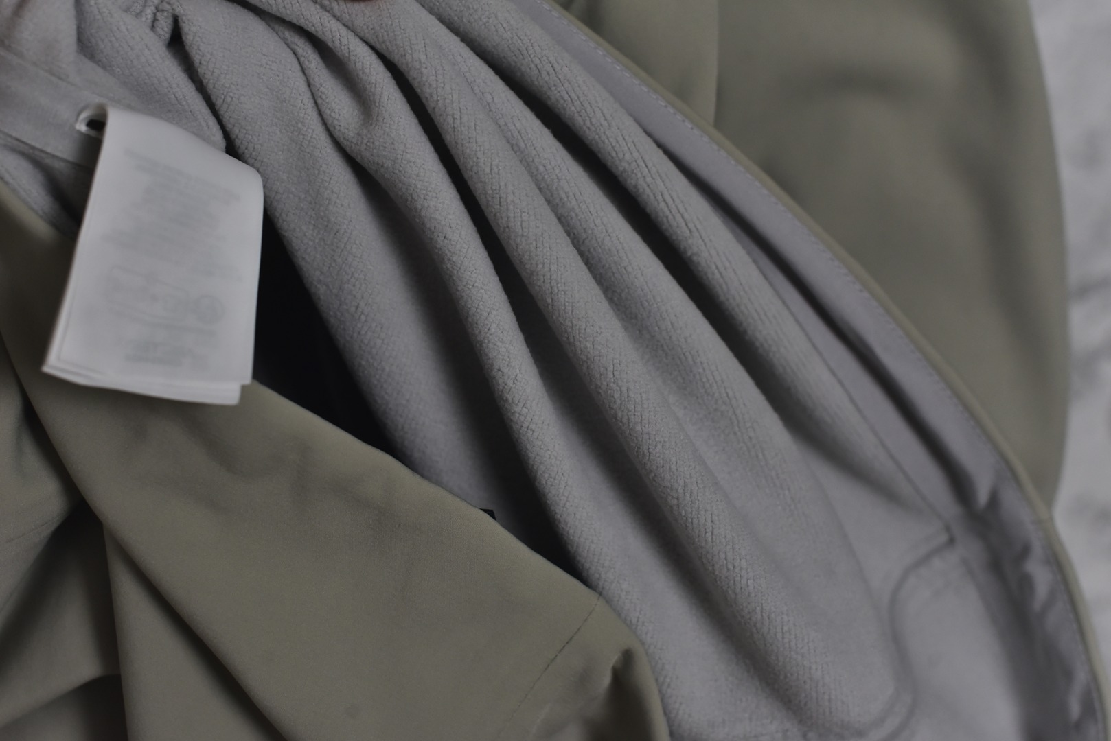 图片[9]-#ARC TERYX始祖鸟GAMMA-Mx软壳系列❗ 现货供应 全年售后 原厂材料. 面料同步原厂 温馨提示❗（只做高端产品） DF巅峰 踏上巅峰❗ 颜色：黑色.淡蓝.浅灰.灰白.藏青.沿石绿. 尺码：XS S Ｍ L XL XXL-选品中心