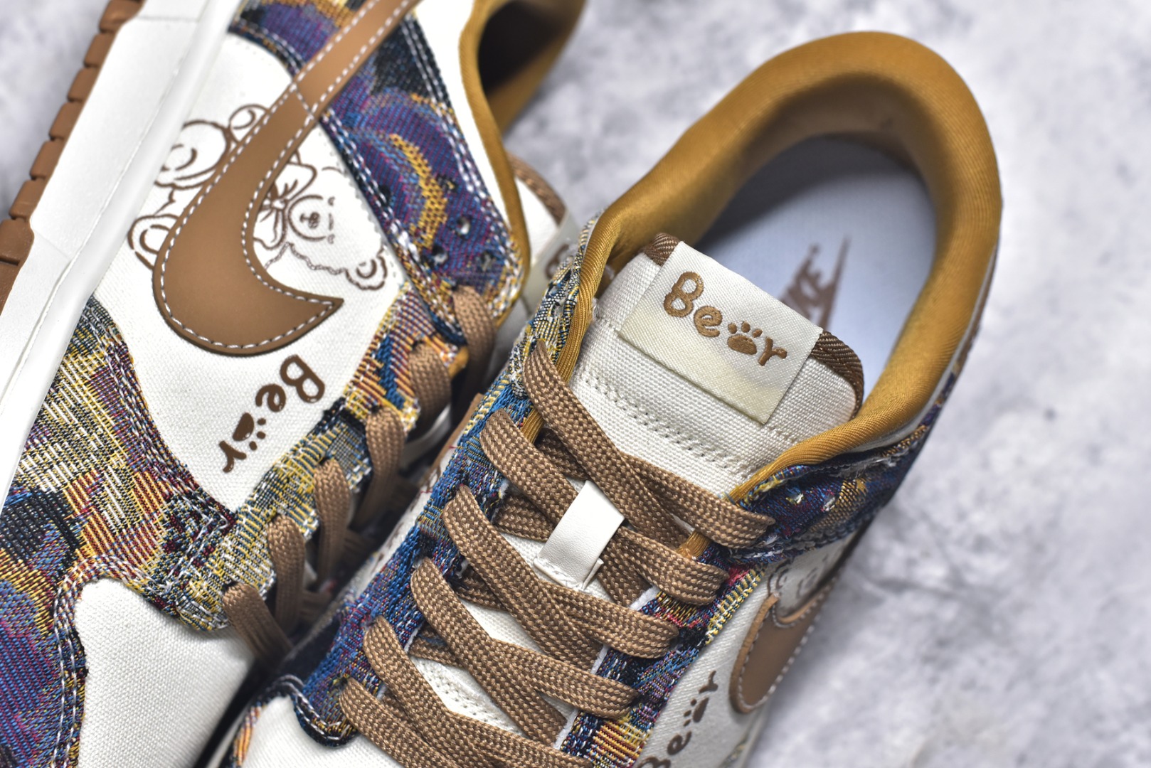 图片[9]-#Nike SB Dunk Low 复古织布小熊 高端定制 低帮休闲板鞋 SC0601-459 #定制鞋盒 大厂纯原品质出货 超高清洁度 皮料切割干净无任何毛边 细节完美 尺码：36 36.5 37.5 38 38.5 39 40 40.5 41 42 42.5 43 44 44.5 45 9.E5-选品中心