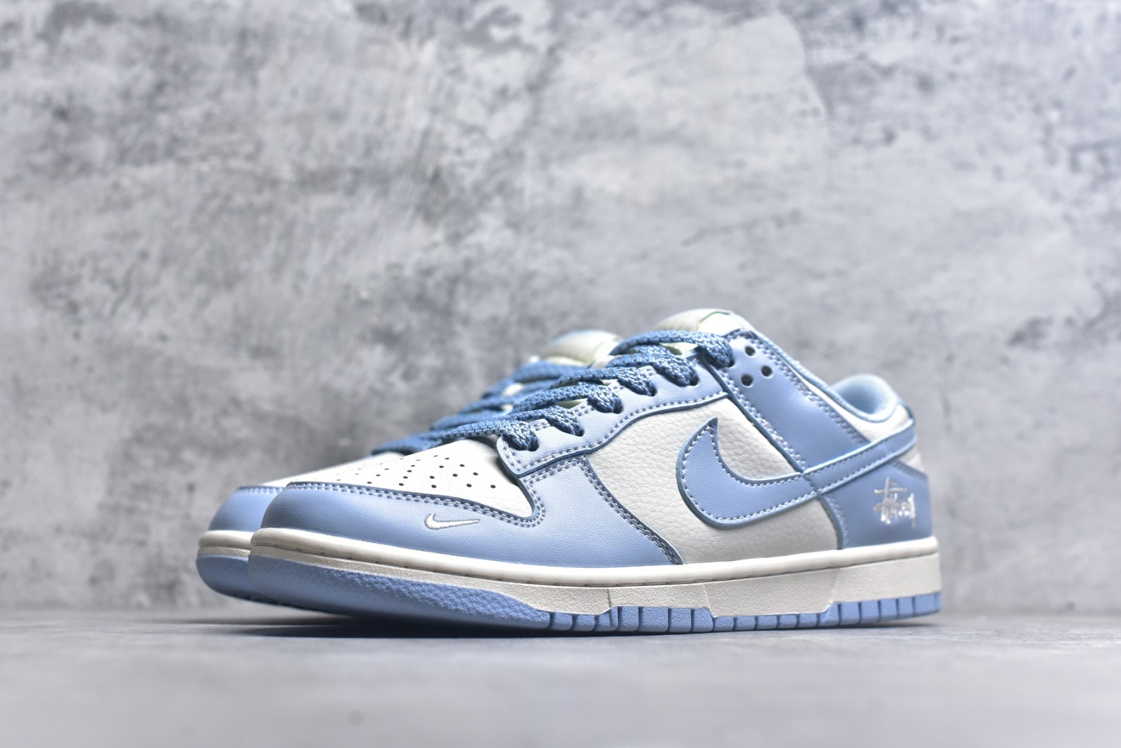 图片[2]-#Nk SB Dunk Low Supreme联名-大学蓝 周年高端定制 低帮休闲板鞋 BB9898-004 #定制鞋盒 大厂纯原品质出货 超高清洁度 皮料切割干净无任何毛边 细节完美 尺码：36 36.5 37.5 38 38.5 39 40 40.5 41 42 42.5 43 44 44.5 45 9.E5-选品中心