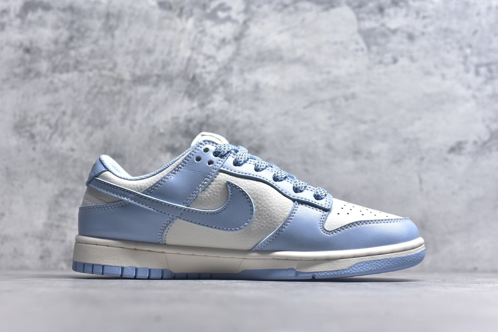 图片[3]-#Nk SB Dunk Low Supreme联名-大学蓝 周年高端定制 低帮休闲板鞋 BB9898-004 #定制鞋盒 大厂纯原品质出货 超高清洁度 皮料切割干净无任何毛边 细节完美 尺码：36 36.5 37.5 38 38.5 39 40 40.5 41 42 42.5 43 44 44.5 45 9.E5-选品中心