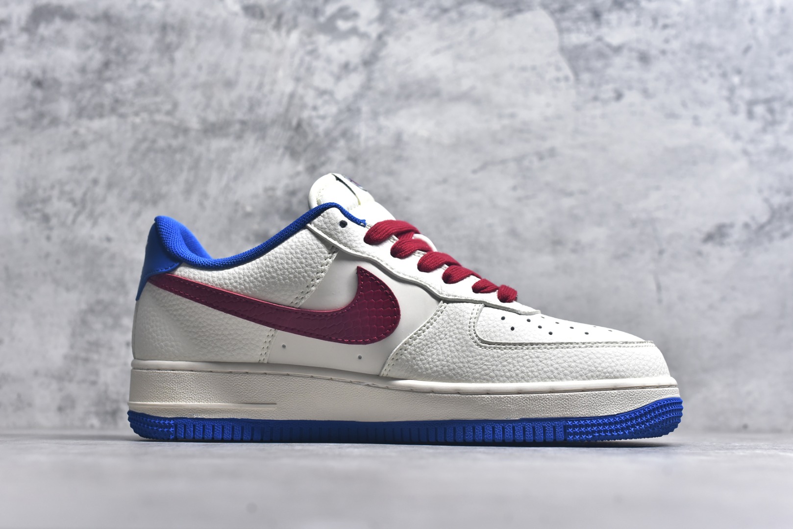 图片[3]-#Nike Air Force 1\’07 Low NBA联名 快船米蓝红 空军一号低帮休闲板鞋 QW5606-274 #原楦头原纸板 原装鞋盒 定制五金配件 内置全掌气垫 原厂鞋底 尺码：36 36.5 37.5 38 38.5 39 40 40.5 41 42 42.5 43 44 44.5 45 9.D4-选品中心