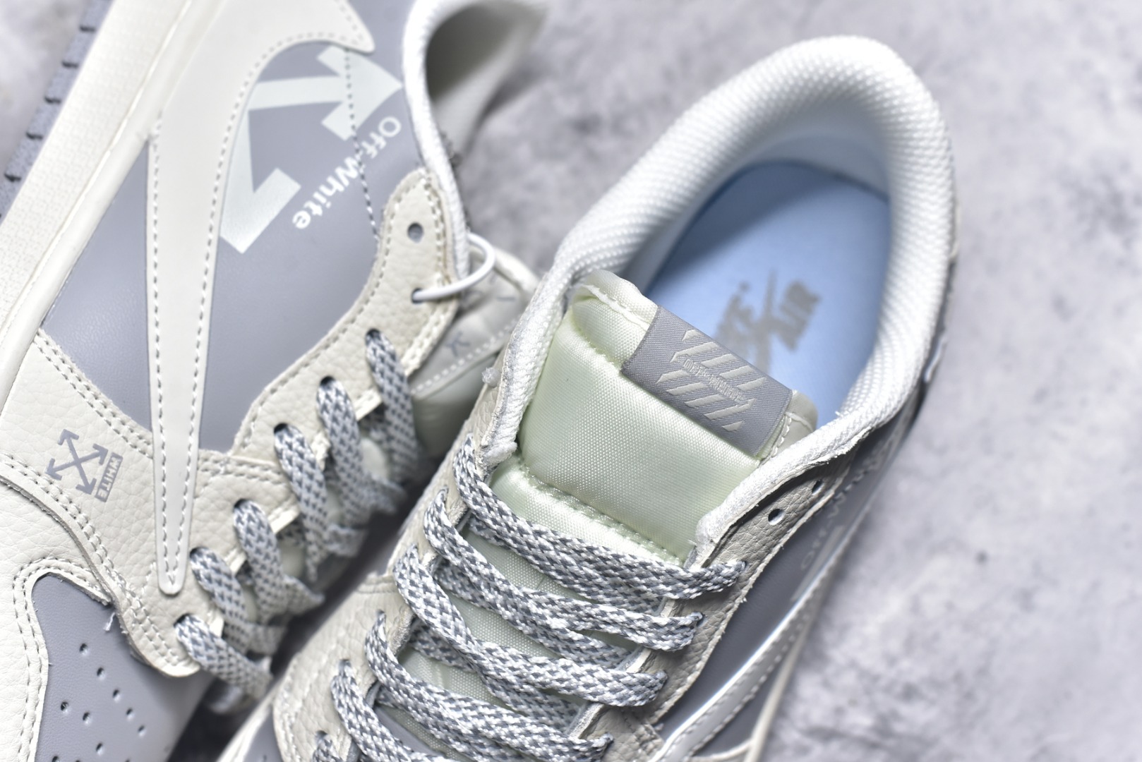 图片[9]-#海外爆款限量发售！ Travis Scott x Jordan 1 Low “OFF-WHITE联名——字母米灰” 高端定制 乔丹倒勾低帮休闲板鞋 大厂纯原品质出货 纯正版型 定制鞋盒 皮料切割干净无任何毛边 细节完美 超高清洁度 货号：XS2025-DF7 尺码：36 36.5 37.5 38 38.5 39 40 40.5 41 42 42.5 43 44 44.5 45-选品中心