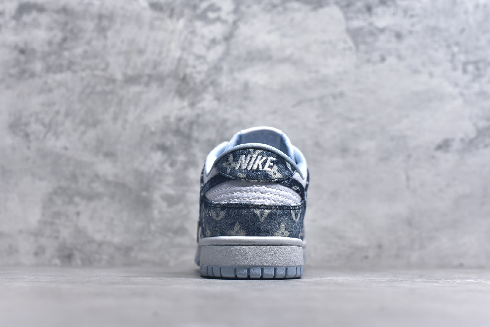 图片[5]-#Nike SB Dunk Low LV联名 扎染牛仔 周年高端定制 低帮休闲板鞋 SC0601-475 #定制鞋盒 大厂纯原品质出货 超高清洁度 皮料切割干净无任何毛边 细节完美 尺码：36 36.5 37.5 38 38.5 39 40 40.5 41 42 42.5 43 44 44.5 45 9.E5-选品中心