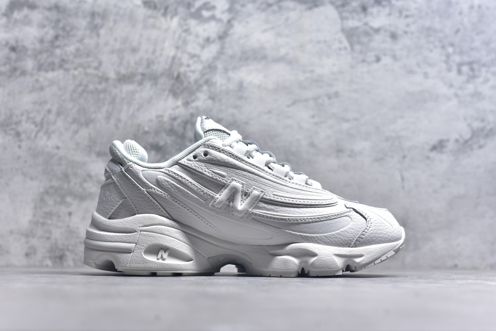 图片[3]-#NB 新百伦 New Balance 1000系列 复古老爹风低帮休闲运动跑步鞋 货号：M1000BW 小红书穿搭款式 原楦原纸版开发版型 原材料开发打造 市面最高版本 尺码：36 37 37.5 38 38.5 39 40 40.5 41 42 42.5 43 44 45 46.5-选品中心