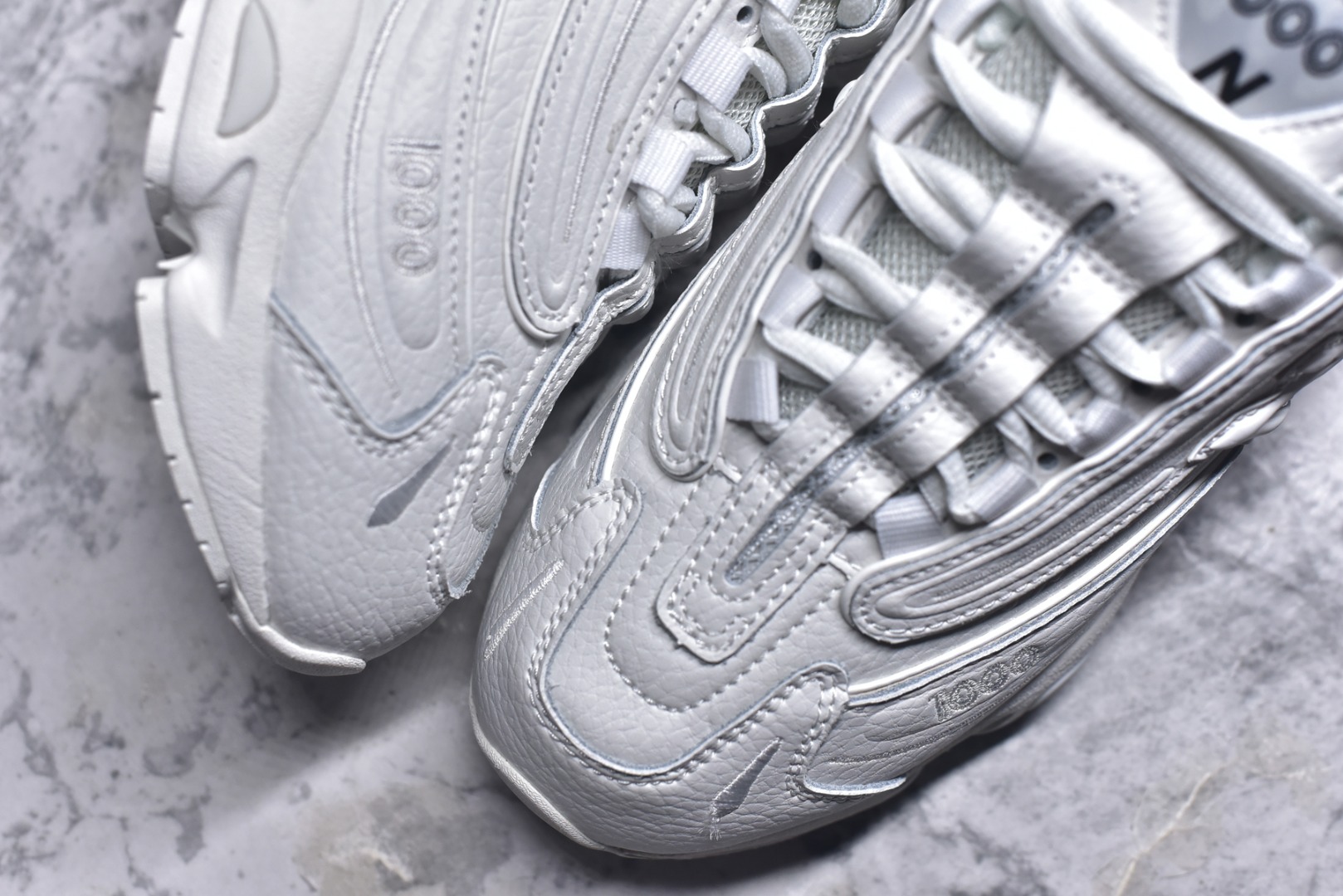 图片[8]-#NB 新百伦 New Balance 1000系列 复古老爹风低帮休闲运动跑步鞋 货号：M1000BW 小红书穿搭款式 原楦原纸版开发版型 原材料开发打造 市面最高版本 尺码：36 37 37.5 38 38.5 39 40 40.5 41 42 42.5 43 44 45 46.5-选品中心