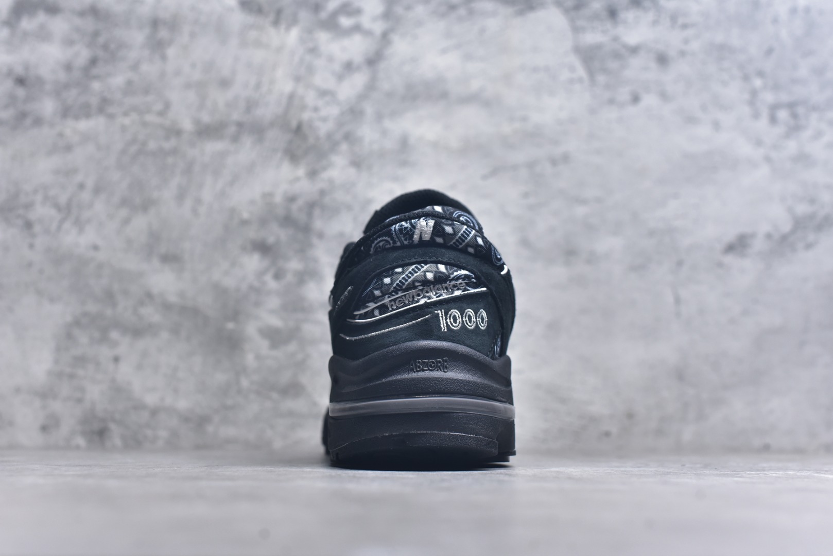 图片[5]-#NB 新百伦 New Balance 1000系列 复古老爹风低帮休闲运动跑步鞋 货号：M1000AP 小红书穿搭款式 原楦原纸版开发版型 原材料开发打造 市面最高版本 尺码：36 37 37.5 38 38.5 39 40 40.5 41 42 42.5 43 44 45 46.5-选品中心