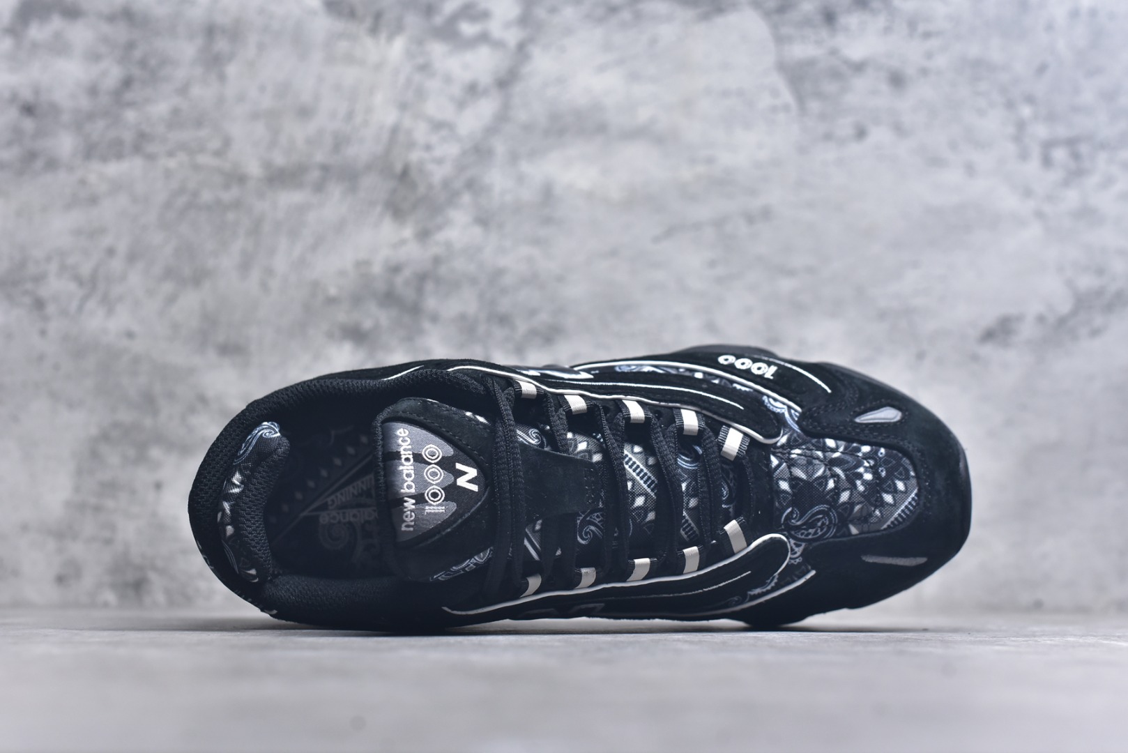 图片[4]-#NB 新百伦 New Balance 1000系列 复古老爹风低帮休闲运动跑步鞋 货号：M1000AP 小红书穿搭款式 原楦原纸版开发版型 原材料开发打造 市面最高版本 尺码：36 37 37.5 38 38.5 39 40 40.5 41 42 42.5 43 44 45 46.5-选品中心