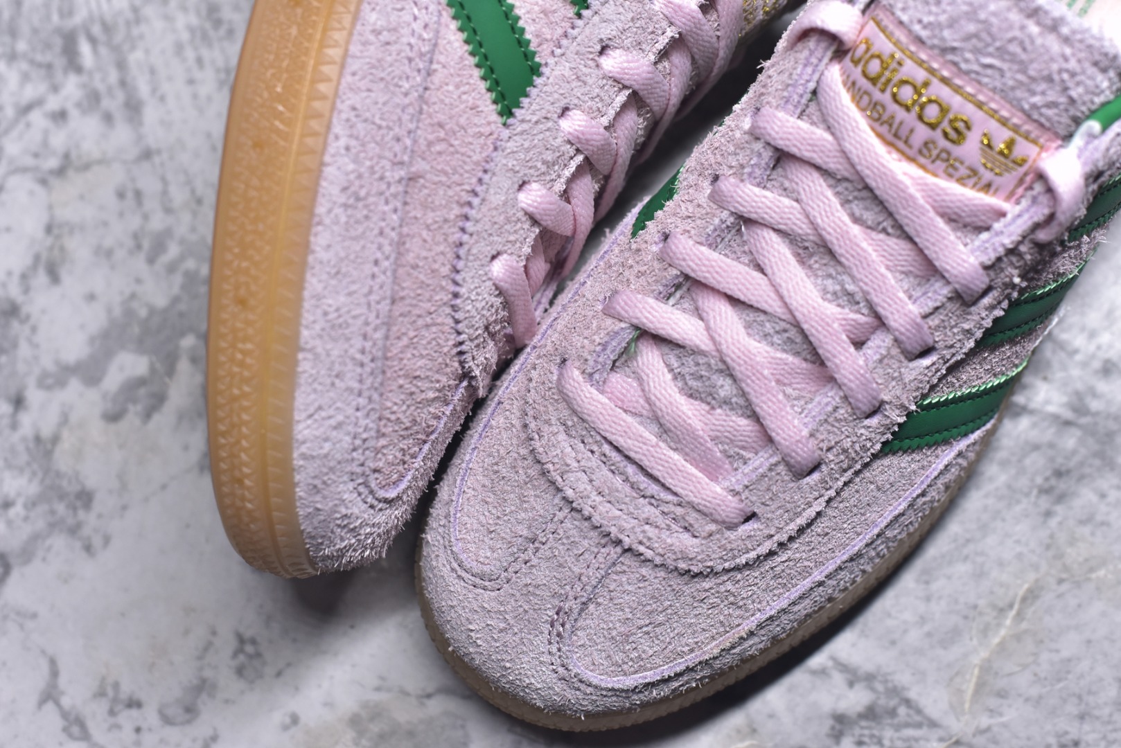 图片[8]-#Adidas Handball Spezial JR7347 阿迪达斯经典复古休闲板鞋 #全鞋采用反毛皮制作 牛筋耐磨大底 承载青春情怀的板鞋 经典三条杠装饰鞋侧 品牌辨识度清晰 尺码：35-45-选品中心