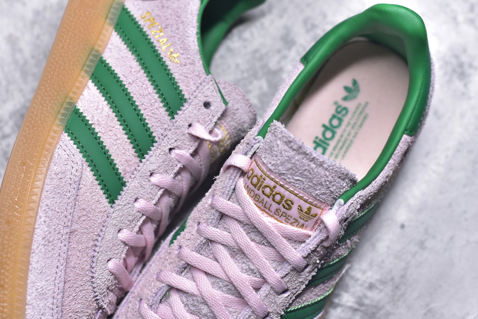 图片[9]-#Adidas Handball Spezial JR7347 阿迪达斯经典复古休闲板鞋 #全鞋采用反毛皮制作 牛筋耐磨大底 承载青春情怀的板鞋 经典三条杠装饰鞋侧 品牌辨识度清晰 尺码：35-45-选品中心