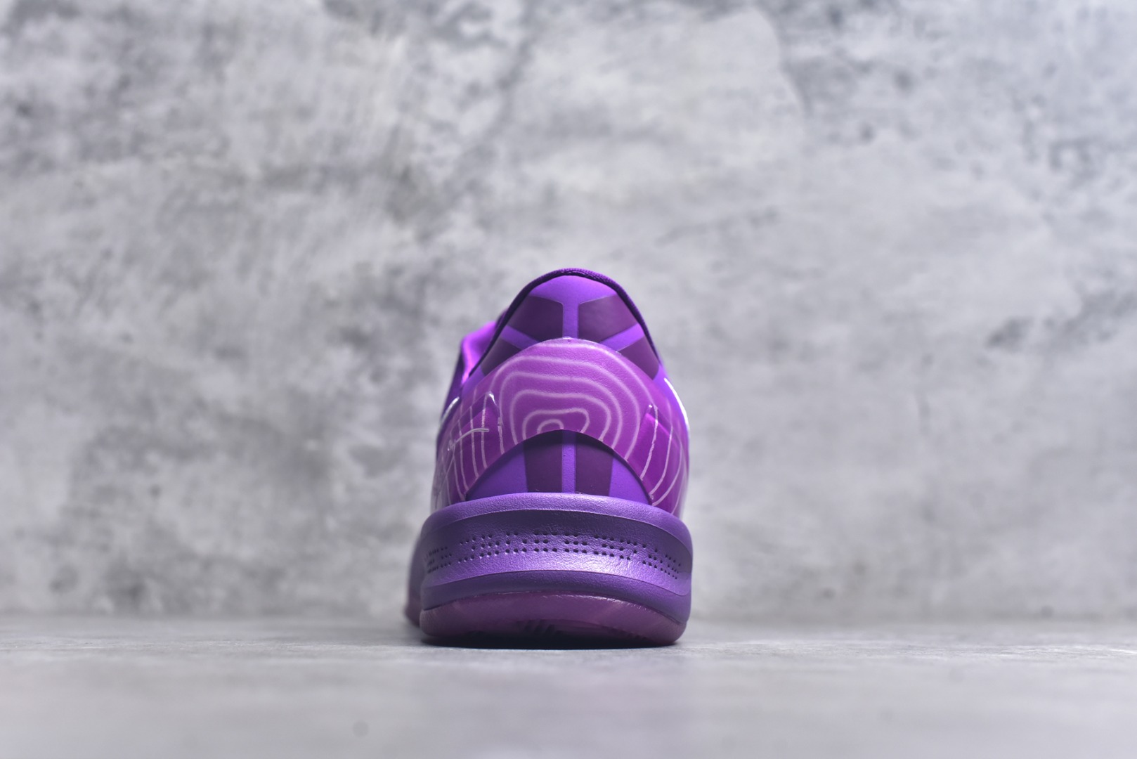 图片[5]-#NK Zoom Kobe 8 科比八代 Eybl 紫色 HJ7265-500 React 科技鞋垫加持 实战配置直接拉满 原楦纸板开发 鞋身流线型、后跟塑形 区分土肥圆 原厂针织鞋面一针一线匹配原版 全身鞋材卡料色独家定制 唯一万针立体刺绣SWOOSH 真实底模最大48.5 实战利器 专供海外市场 尺码：39 40 40.5 41 42 42.5 43 44 44.5 45 46 47.5 （脚宽、脚胖 建议买大半码）-选品中心