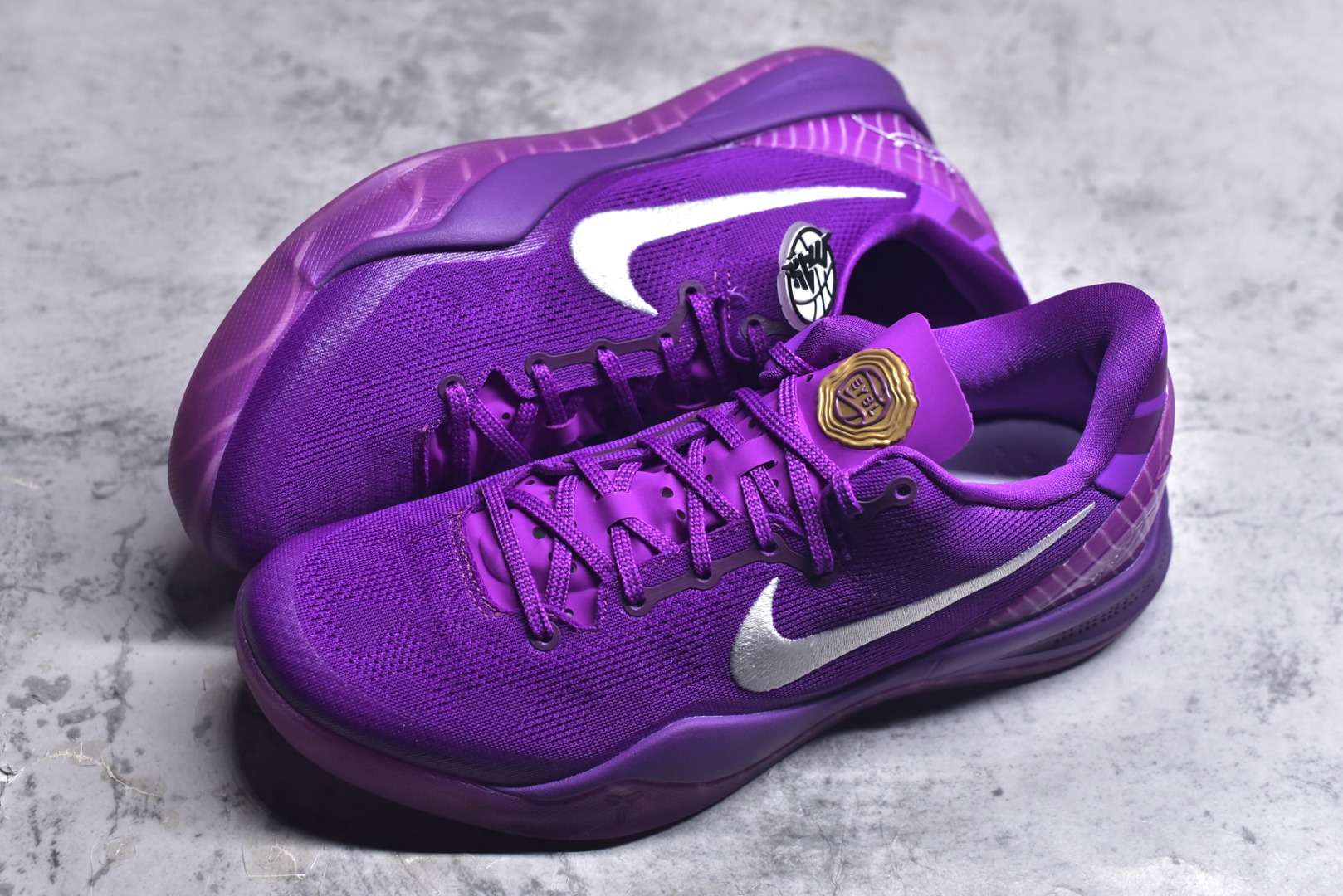 图片[7]-#NK Zoom Kobe 8 科比八代 Eybl 紫色 HJ7265-500 React 科技鞋垫加持 实战配置直接拉满 原楦纸板开发 鞋身流线型、后跟塑形 区分土肥圆 原厂针织鞋面一针一线匹配原版 全身鞋材卡料色独家定制 唯一万针立体刺绣SWOOSH 真实底模最大48.5 实战利器 专供海外市场 尺码：39 40 40.5 41 42 42.5 43 44 44.5 45 46 47.5 （脚宽、脚胖 建议买大半码）-选品中心