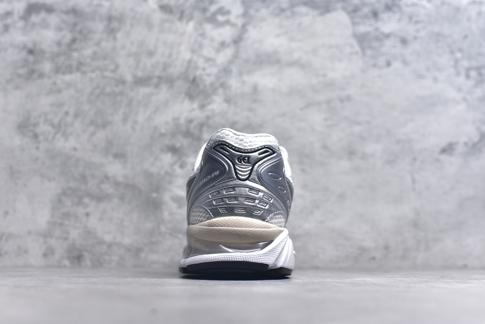 图片[5]-#Asics 亚瑟士 Gel-Kayano 14 银白色 货号：1203A537-110 尺码：36 36.5 37 38.5 39 40 40.5 41 42 42.5 43 44 44.5 45 46 46.5 47-选品中心