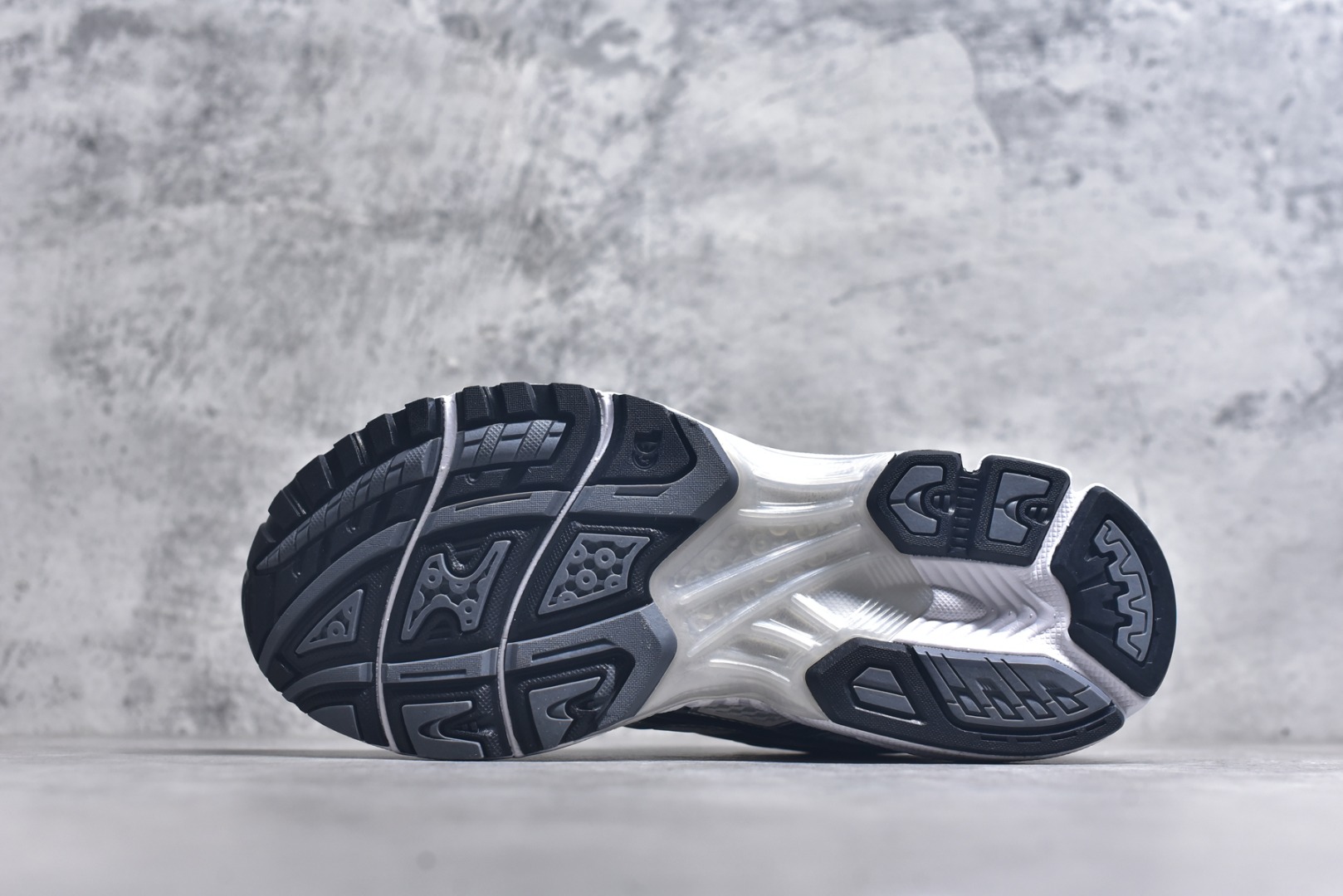 图片[6]-#Asics 亚瑟士 Gel-Kayano 14 银白色 货号：1203A537-110 尺码：36 36.5 37 38.5 39 40 40.5 41 42 42.5 43 44 44.5 45 46 46.5 47-选品中心