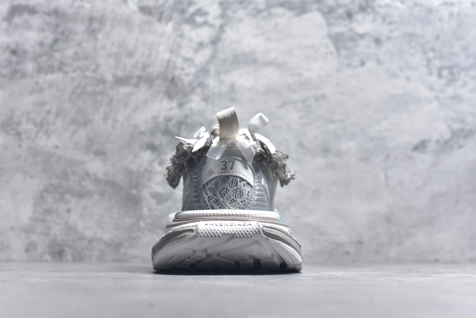 图片[5]-#巴黎世家/Balenciaga 3XL Worn-Out 10代系列老爹运动鞋，做旧蕾丝蝴蝶结 832994 WTSAX 0210，4844xj 尺码：35-46-选品中心