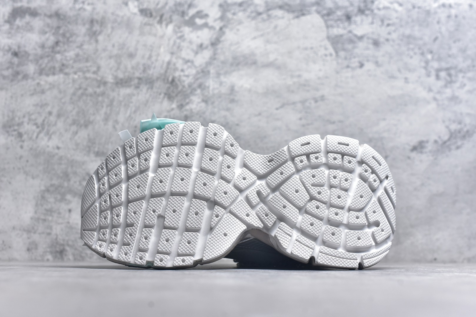 图片[6]-#巴黎世家/Balenciaga 3XL Worn-Out 10代系列老爹运动鞋，做旧蕾丝蝴蝶结 832994 WTSAX 0210，4844xj 尺码：35-46-选品中心