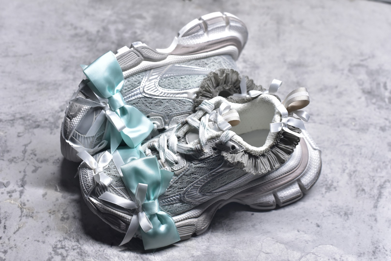 图片[7]-#巴黎世家/Balenciaga 3XL Worn-Out 10代系列老爹运动鞋，做旧蕾丝蝴蝶结 832994 WTSAX 0210，4844xj 尺码：35-46-选品中心