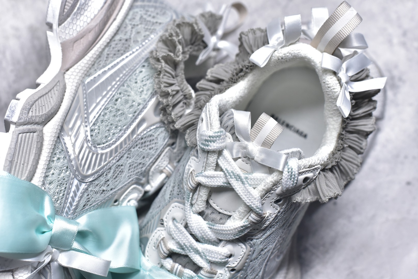 图片[9]-#巴黎世家/Balenciaga 3XL Worn-Out 10代系列老爹运动鞋，做旧蕾丝蝴蝶结 832994 WTSAX 0210，4844xj 尺码：35-46-选品中心