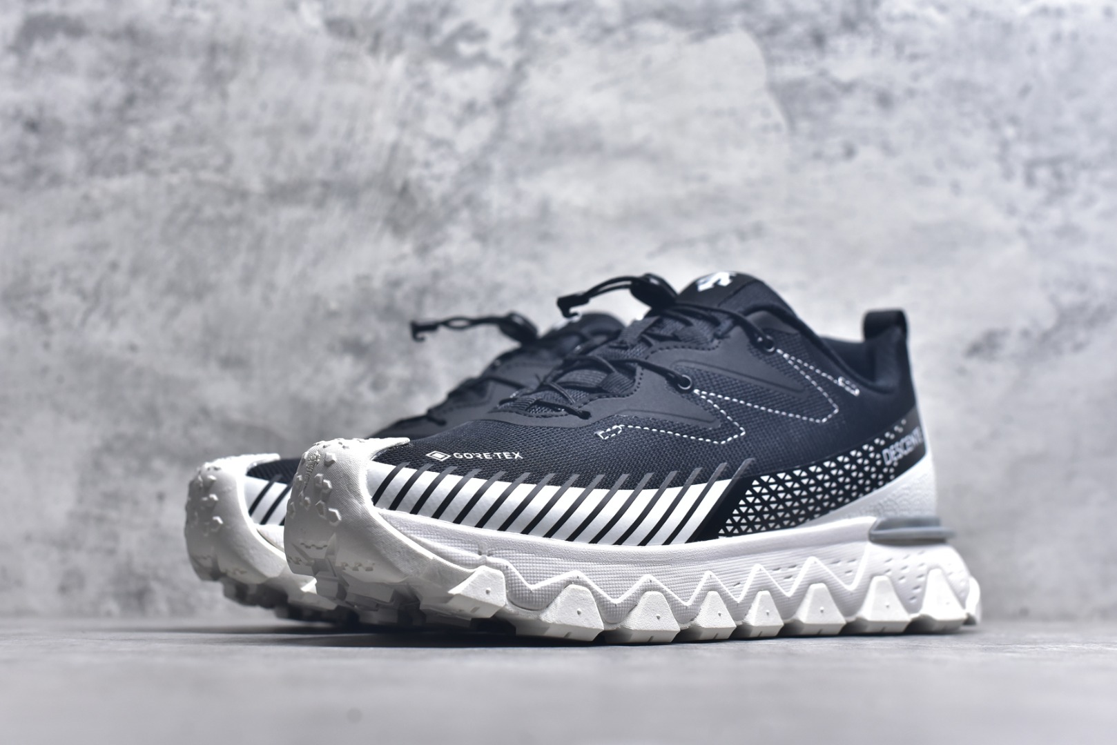 图片[2]-#迪桑特DESCENTE Snow Ride GTX 舒适柔软 防滑耐磨低帮 登山鞋 尺码：40 40.5 41 42 42.5 43 44 45-选品中心