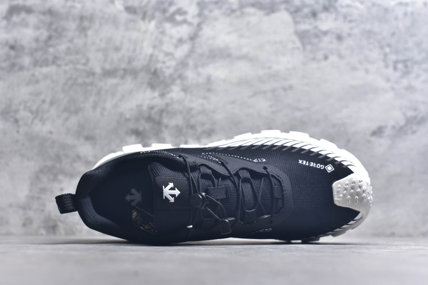 图片[4]-#迪桑特DESCENTE Snow Ride GTX 舒适柔软 防滑耐磨低帮 登山鞋 尺码：40 40.5 41 42 42.5 43 44 45-选品中心