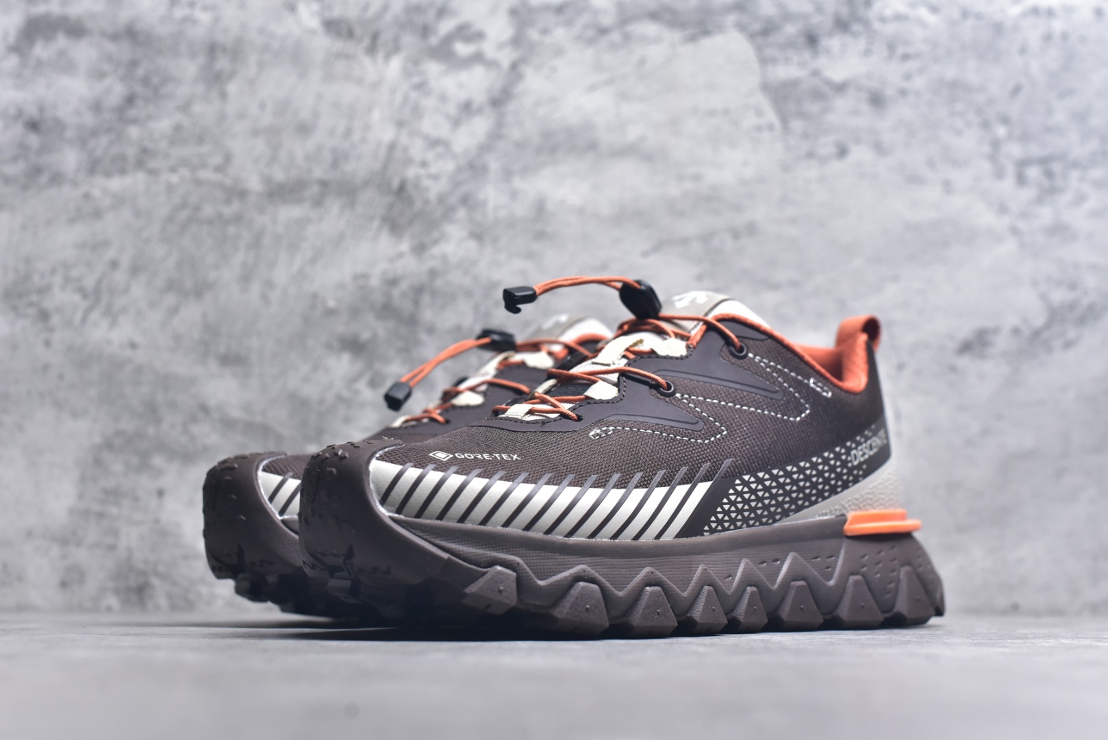 图片[2]-#迪桑特DESCENTE Snow Ride GTX 舒适柔软 防滑耐磨低帮 登山鞋 尺码：40 40.5 41 42 42.5 43 44 45-选品中心