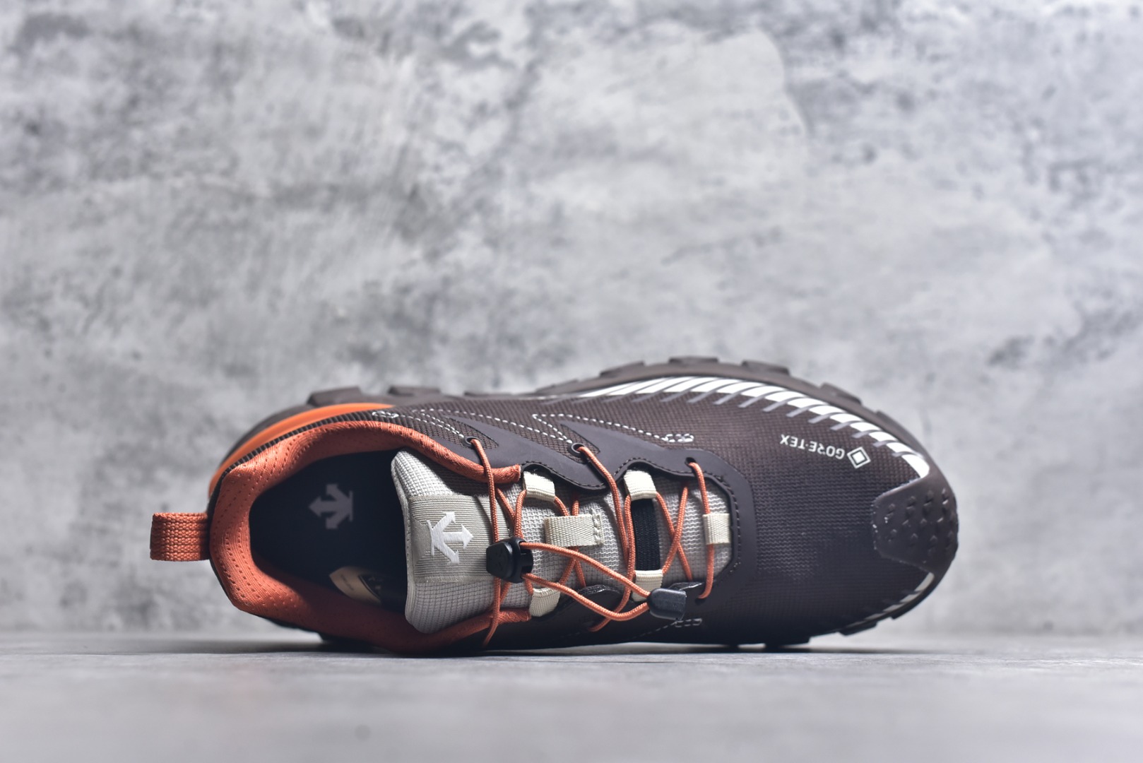 图片[4]-#迪桑特DESCENTE Snow Ride GTX 舒适柔软 防滑耐磨低帮 登山鞋 尺码：40 40.5 41 42 42.5 43 44 45-选品中心