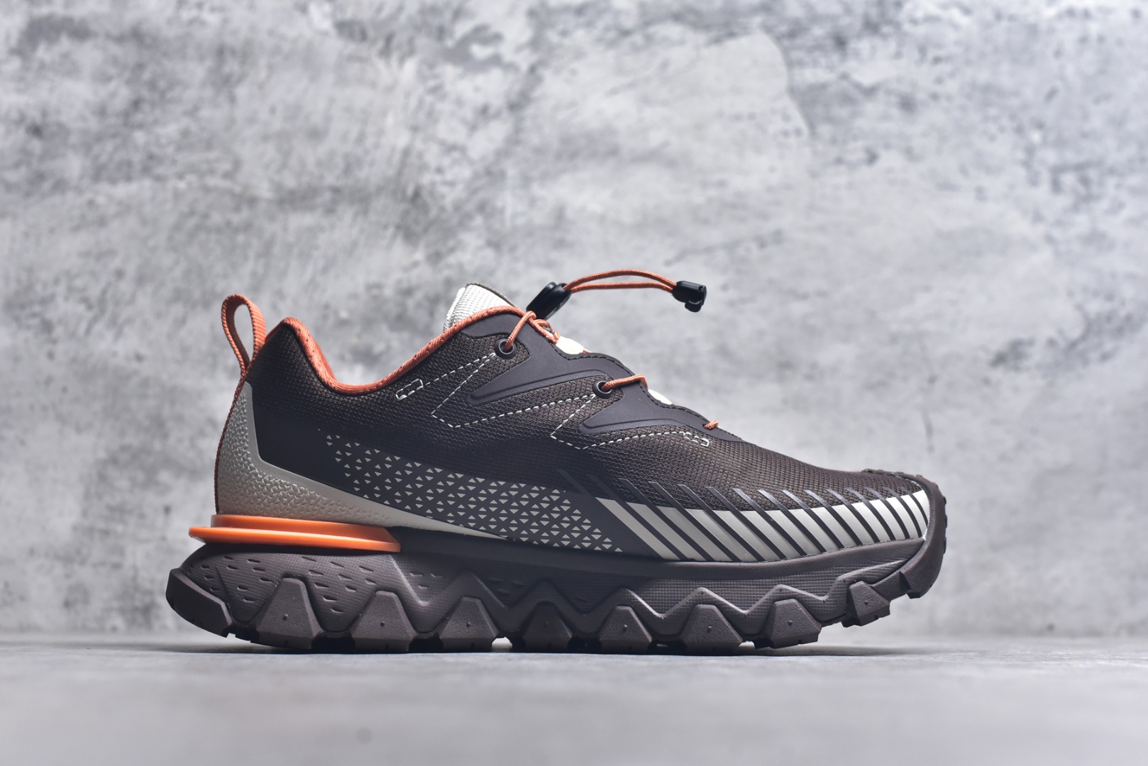 图片[3]-#迪桑特DESCENTE Snow Ride GTX 舒适柔软 防滑耐磨低帮 登山鞋 尺码：40 40.5 41 42 42.5 43 44 45-选品中心